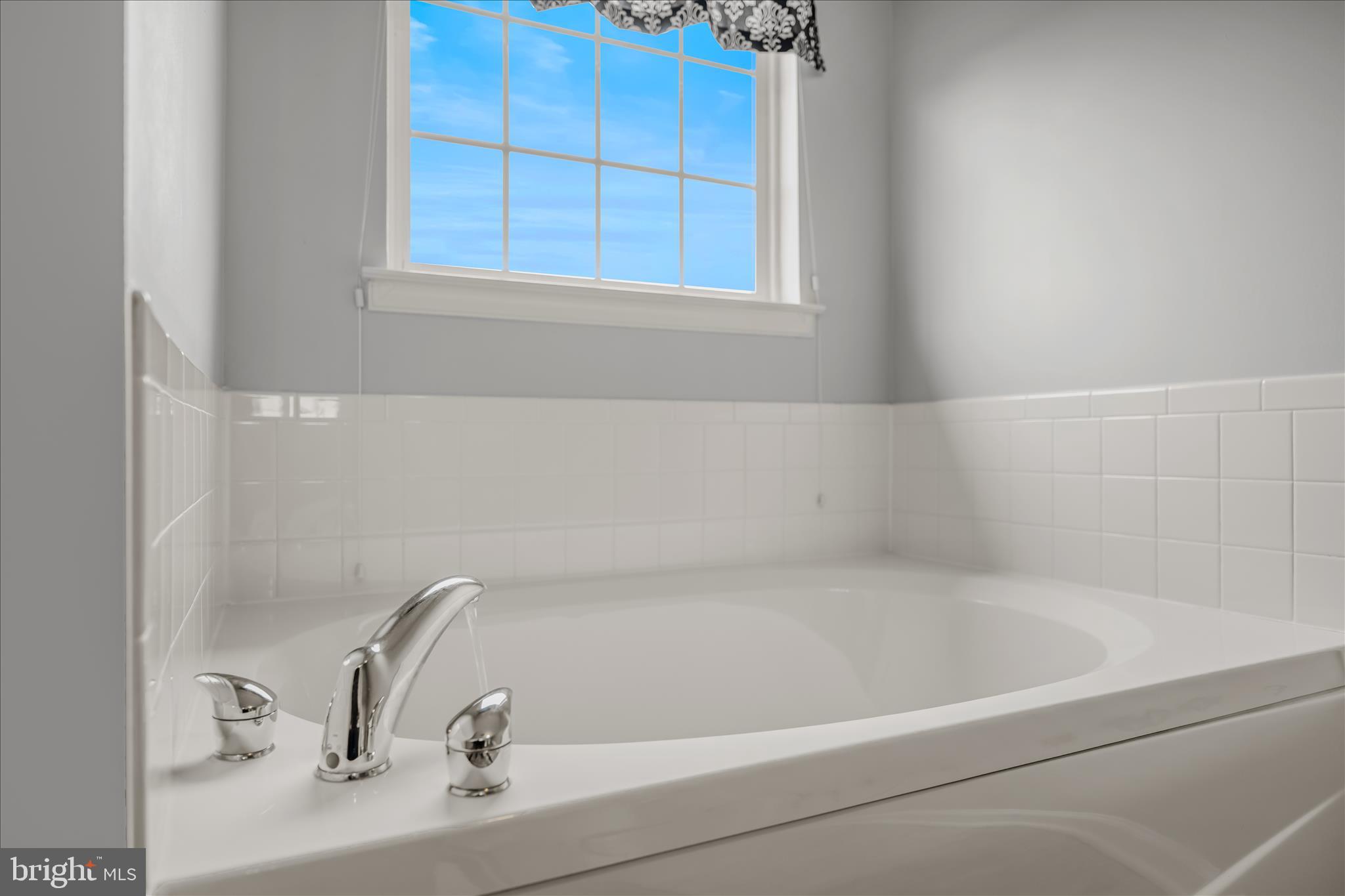 LOCUST HILL - Residential