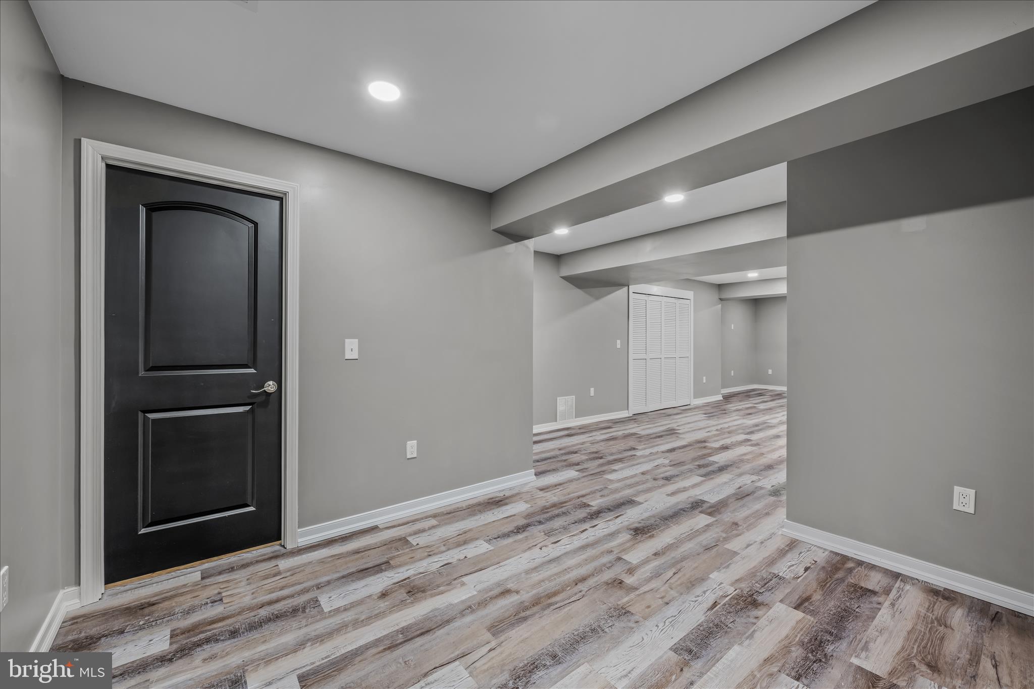 LOCUST HILL - Residential