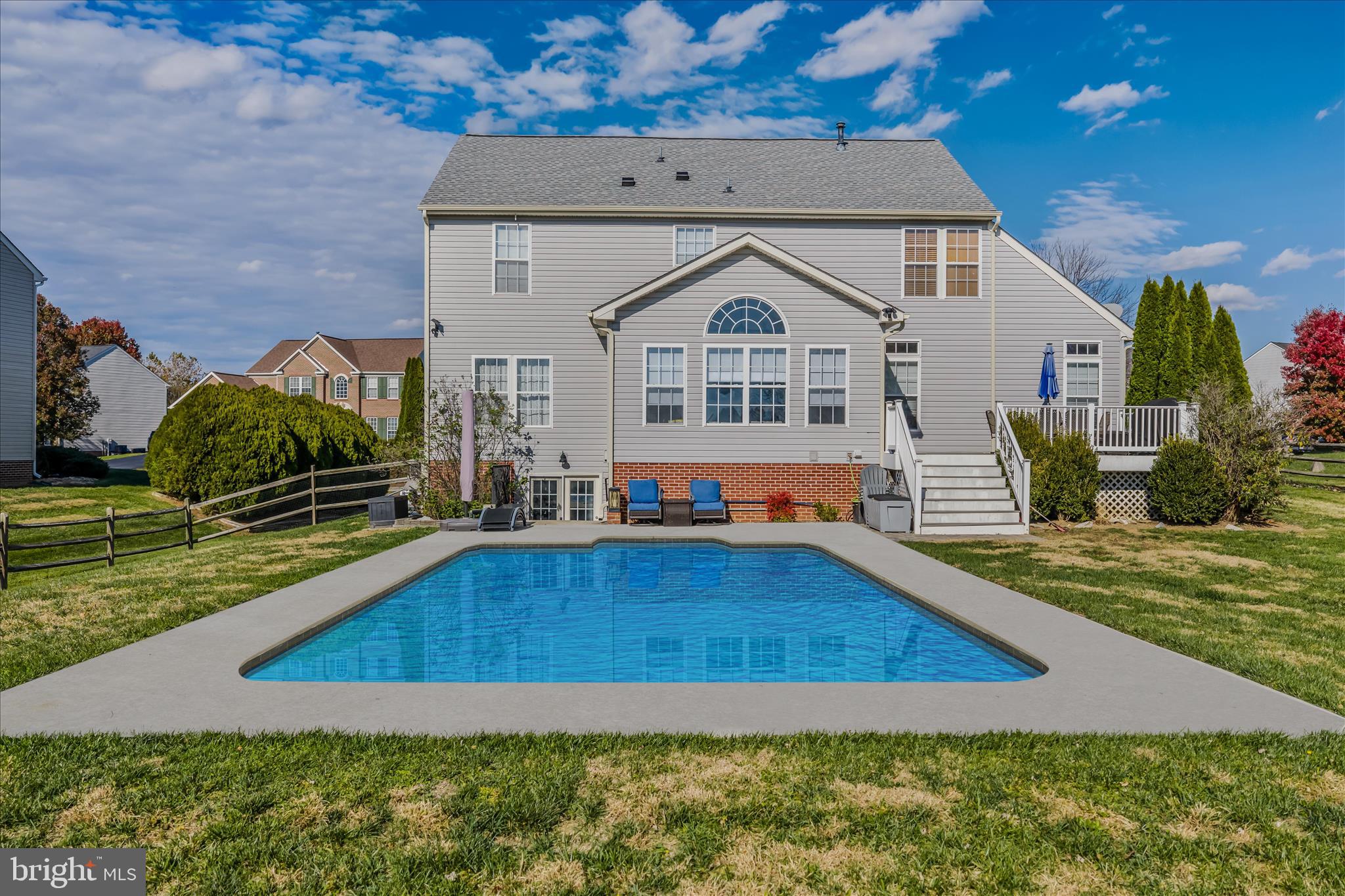 LOCUST HILL - Residential