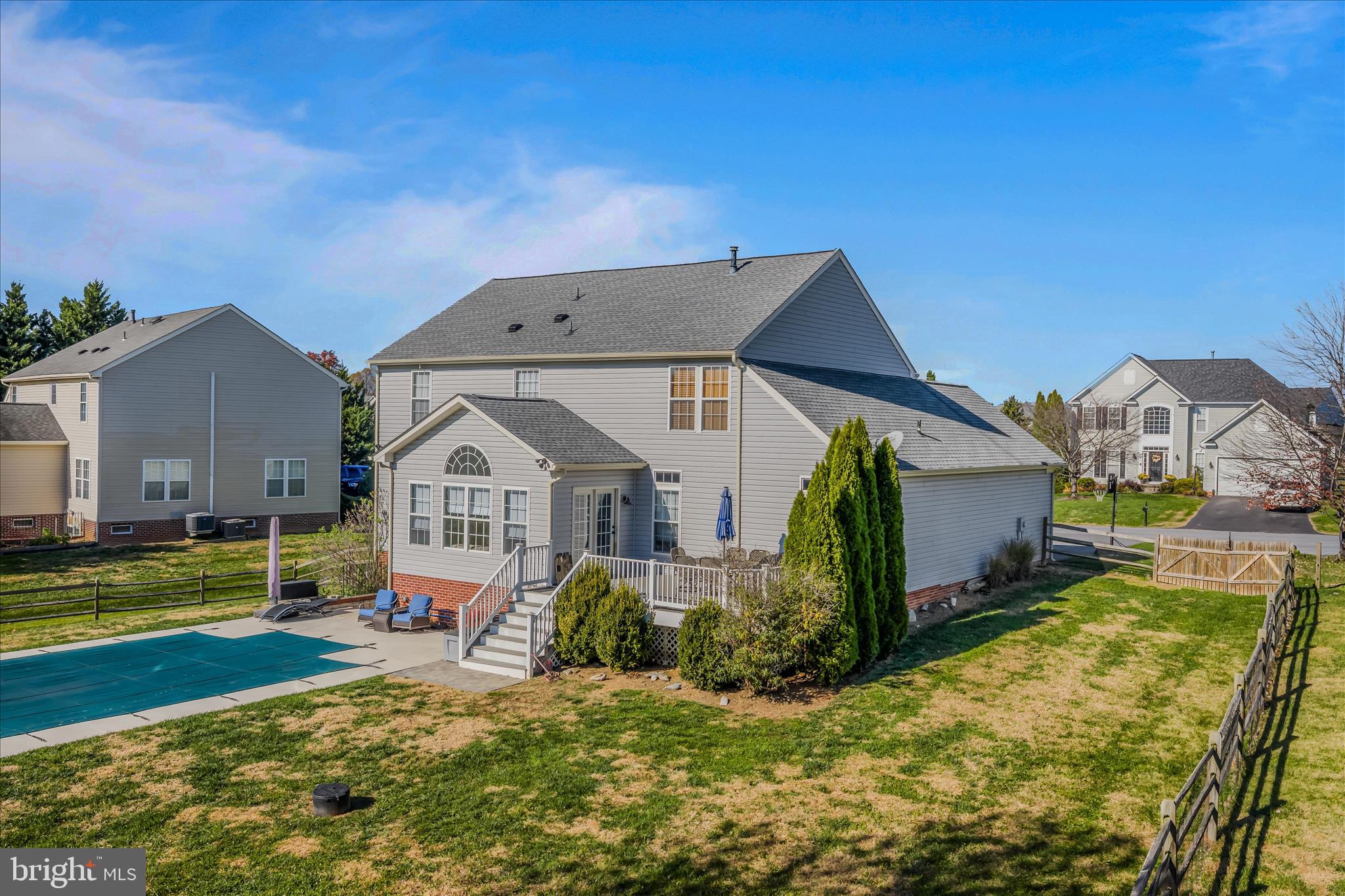 LOCUST HILL - Residential