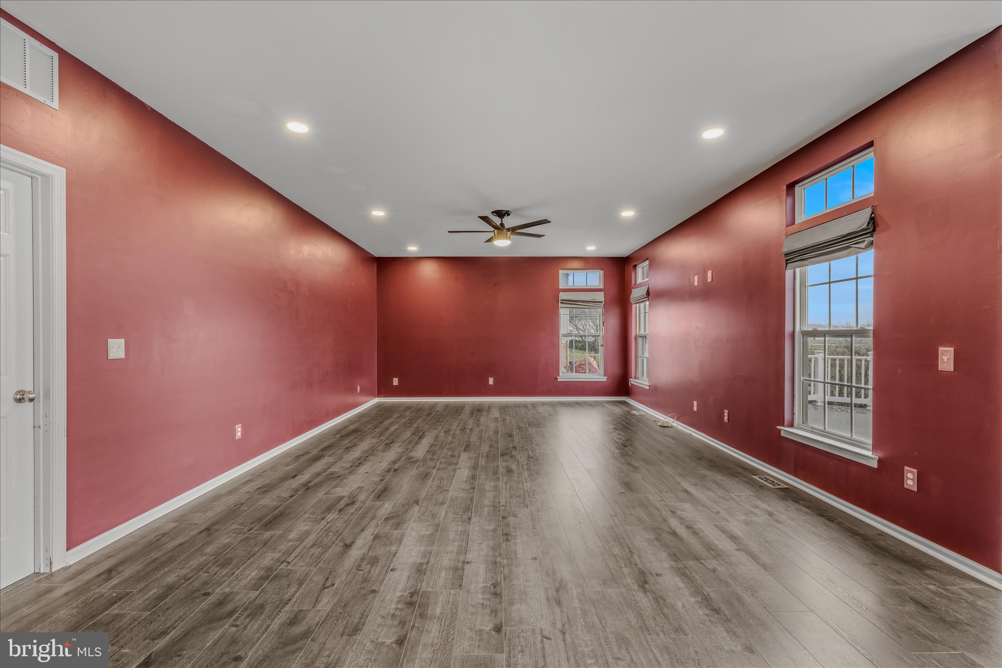 LOCUST HILL - Residential