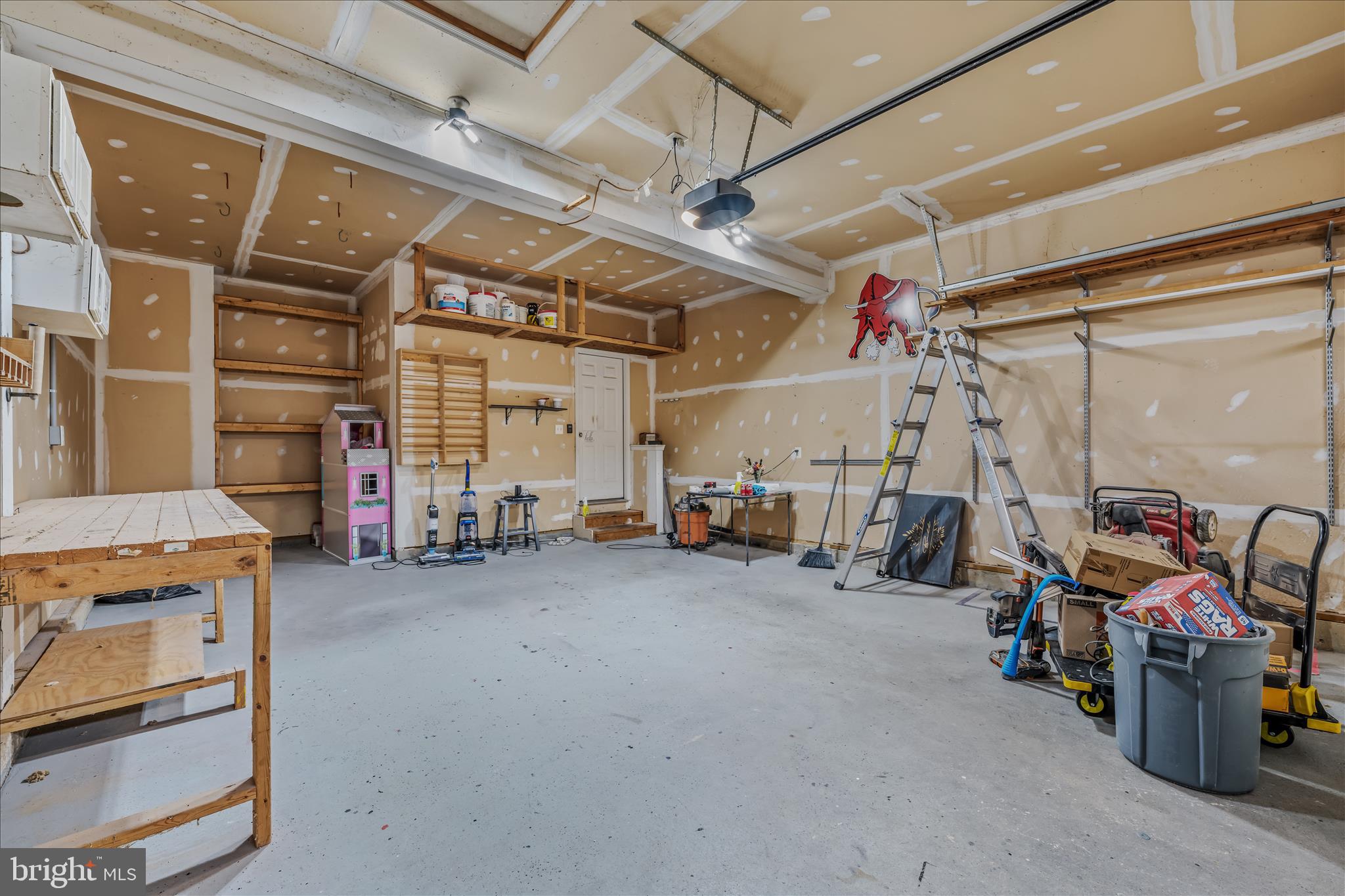 LOCUST HILL - Residential