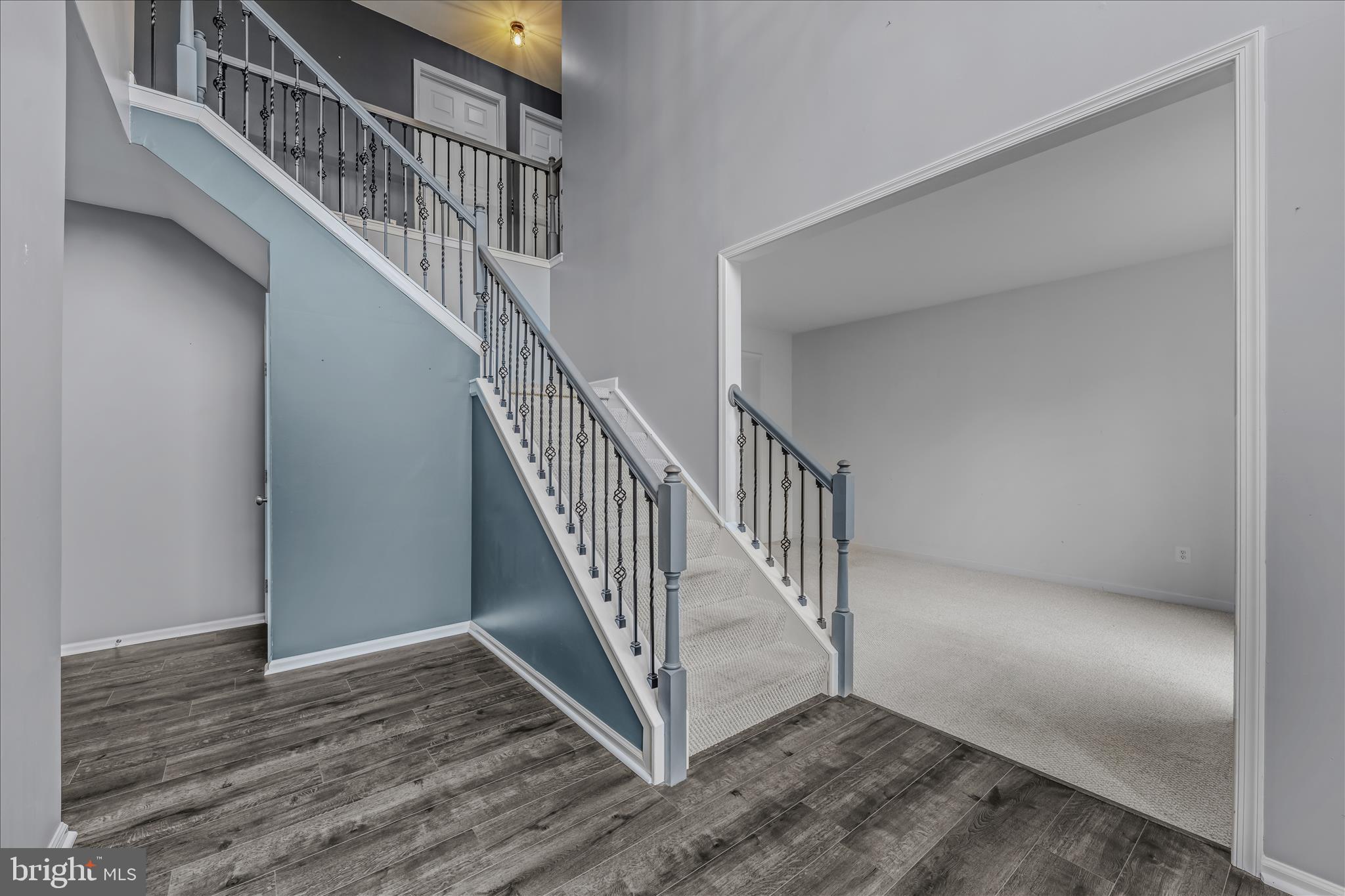 LOCUST HILL - Residential