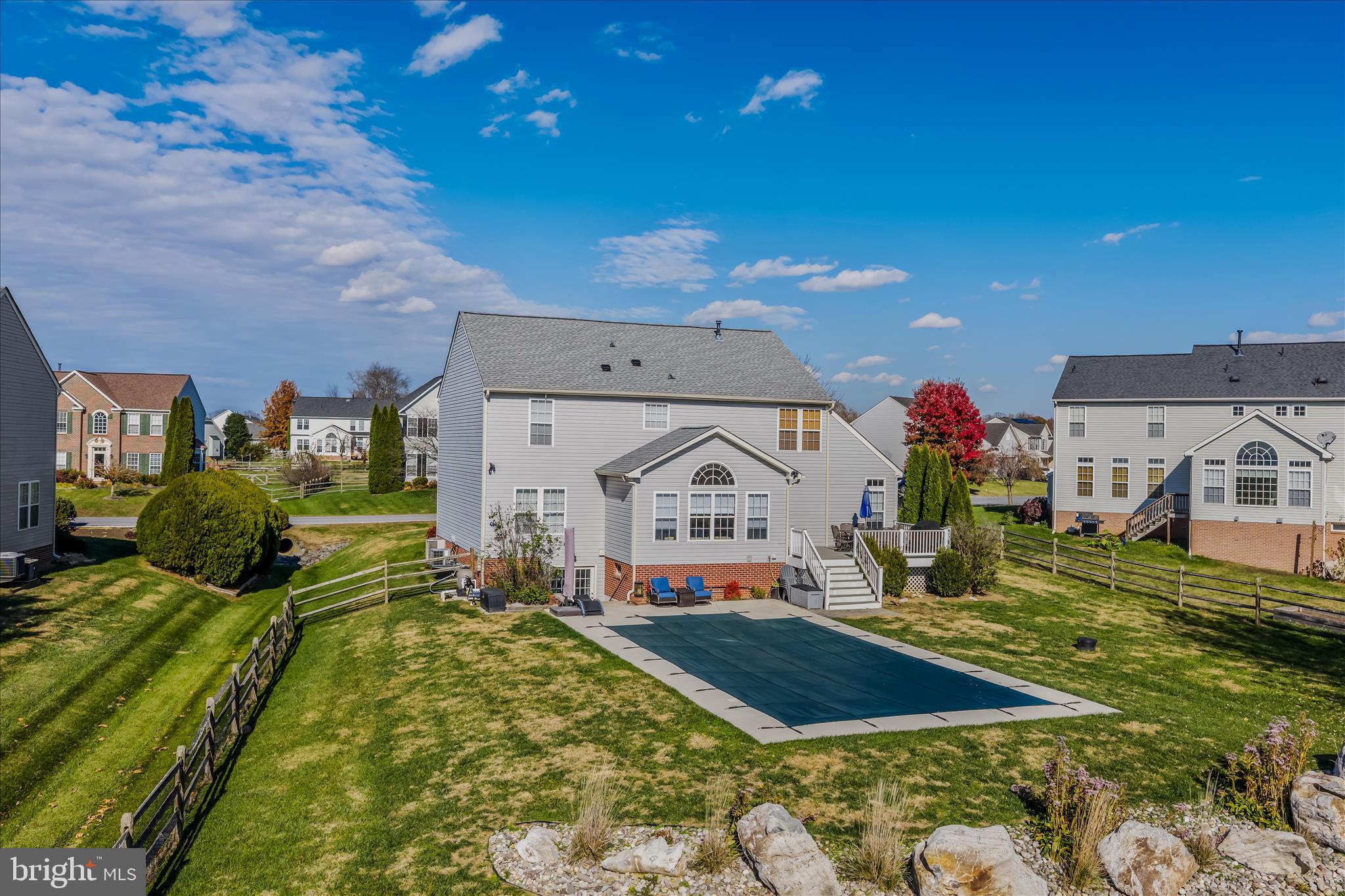 LOCUST HILL - Residential