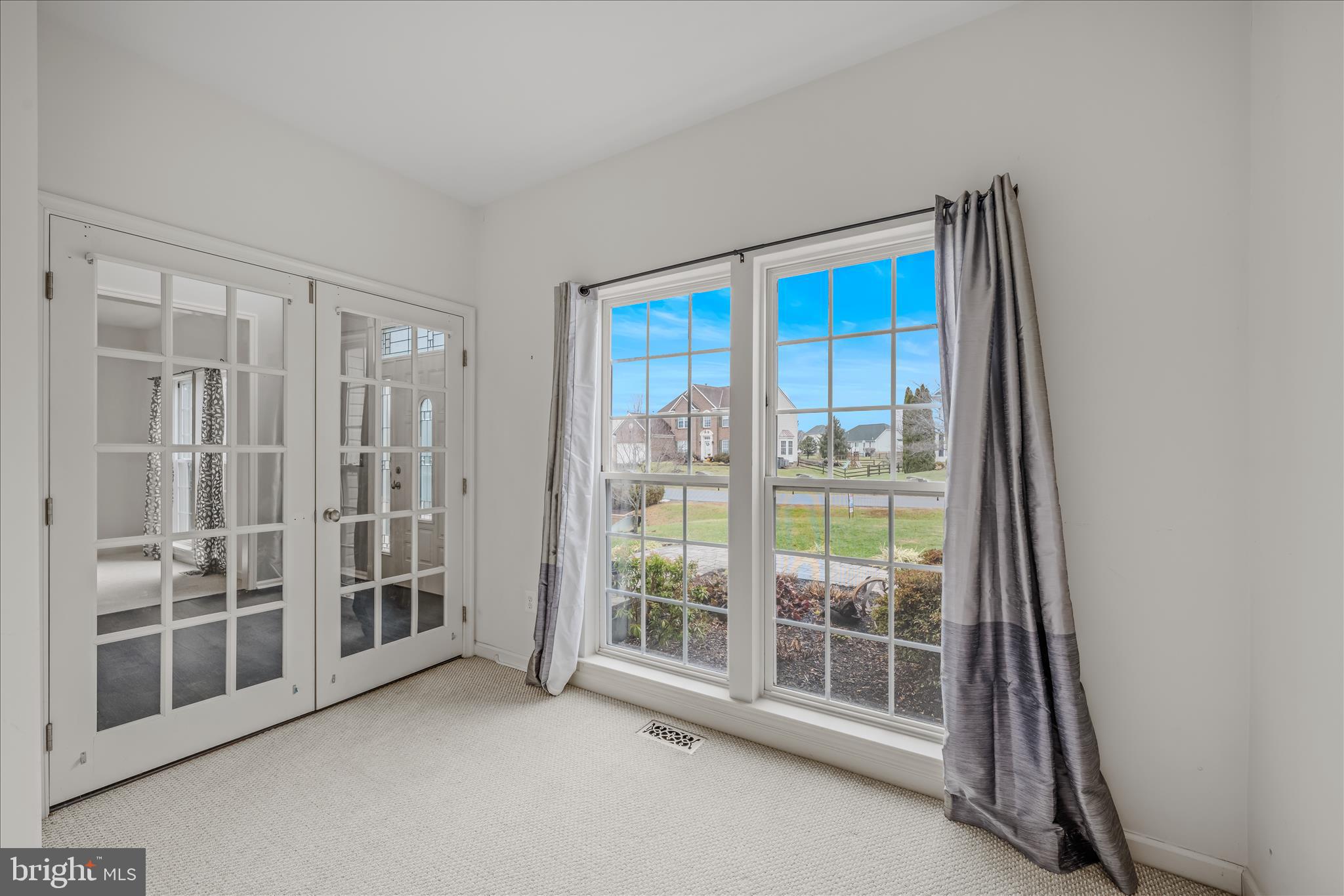 LOCUST HILL - Residential