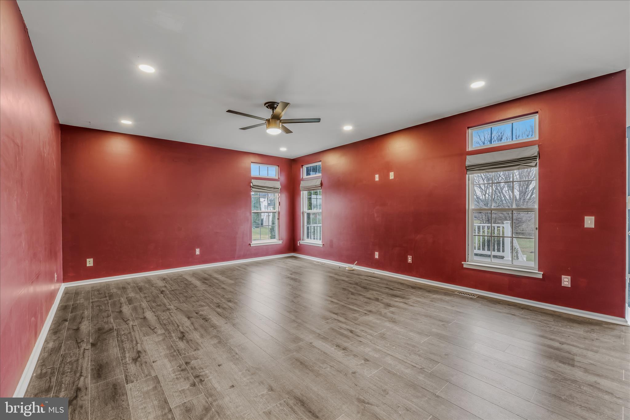 LOCUST HILL - Residential