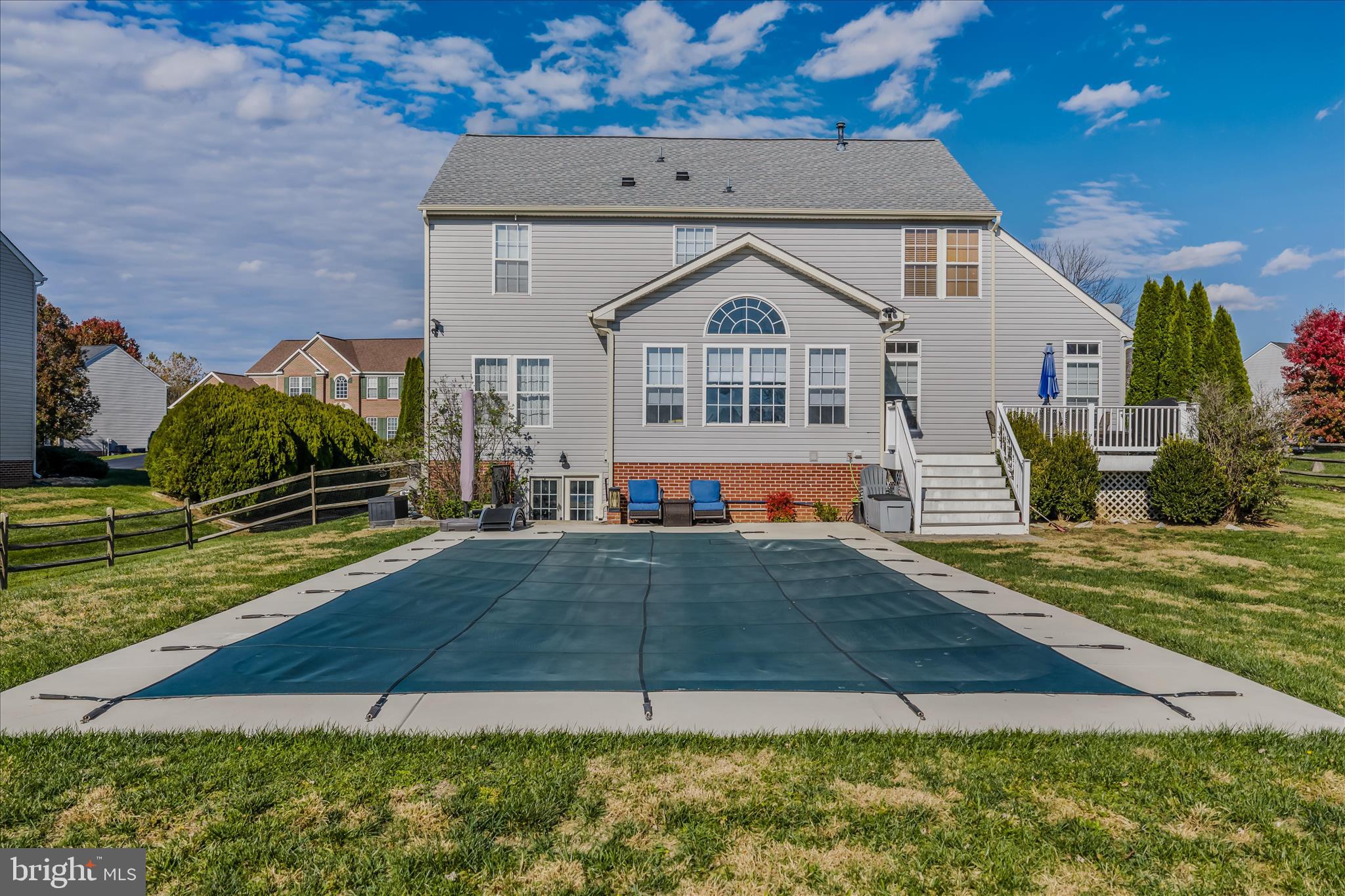 LOCUST HILL - Residential