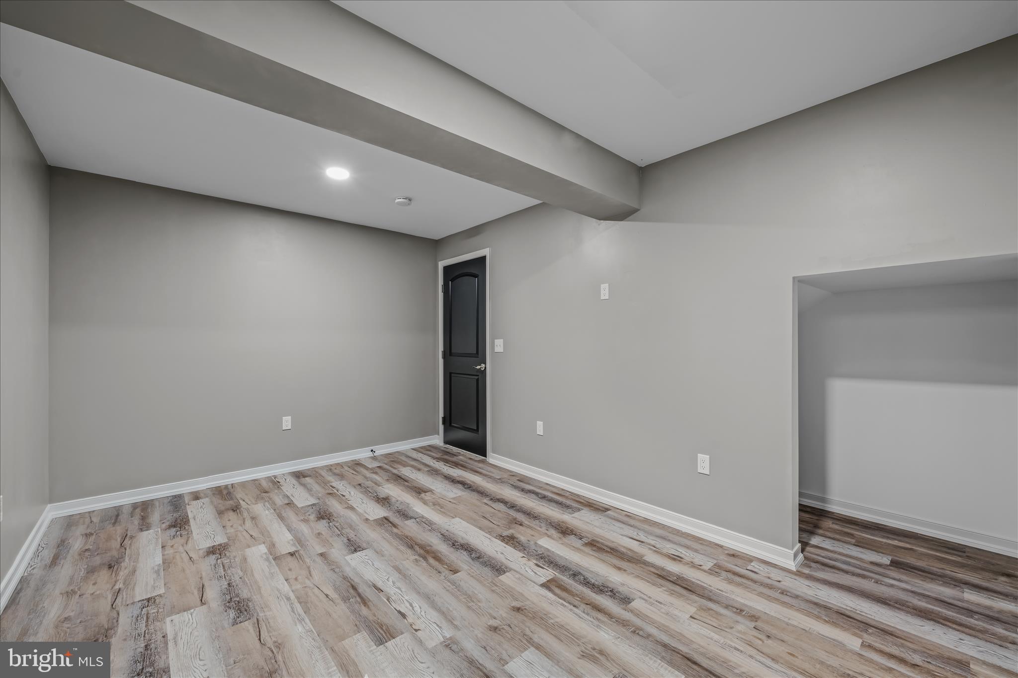 LOCUST HILL - Residential