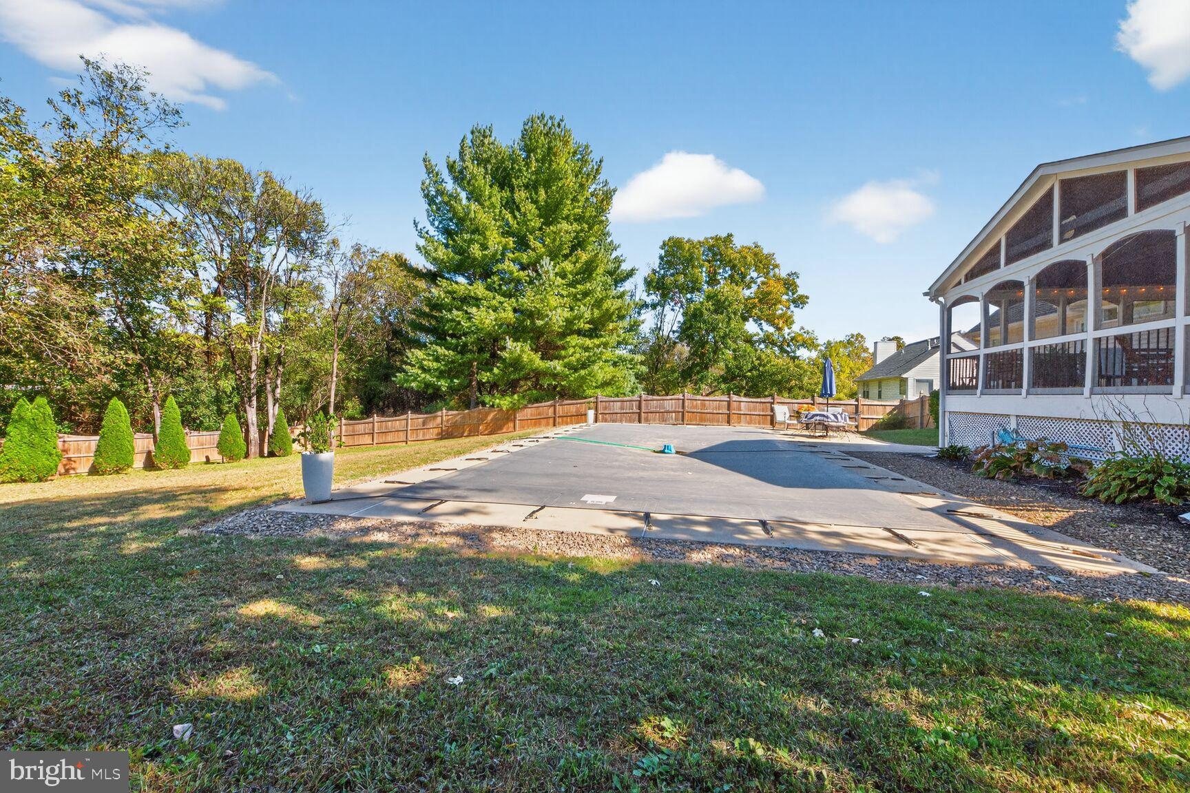 FALLSWOOD - Residential