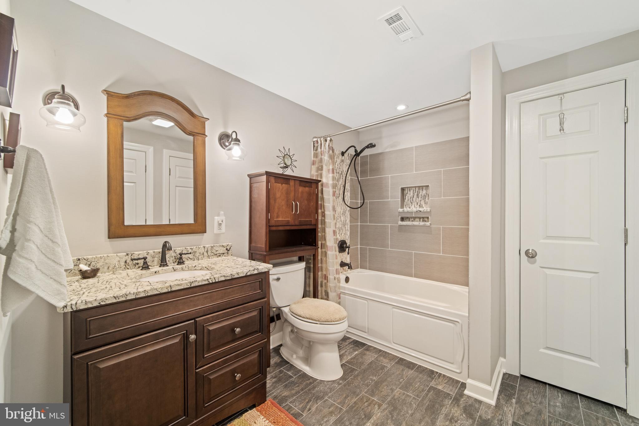 QUAIL RIDGE - Residential