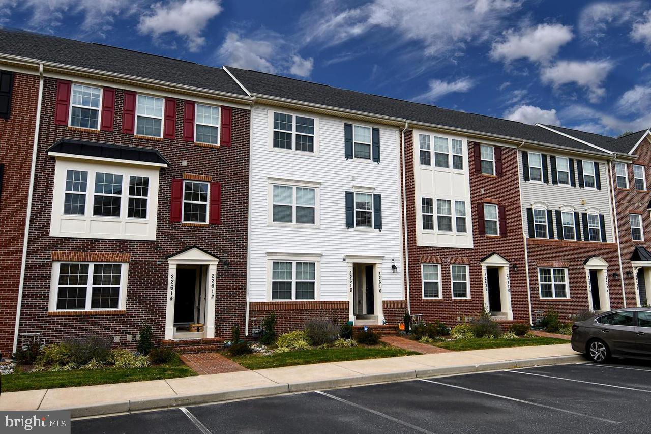 22618 MAJESTIC ELM 57