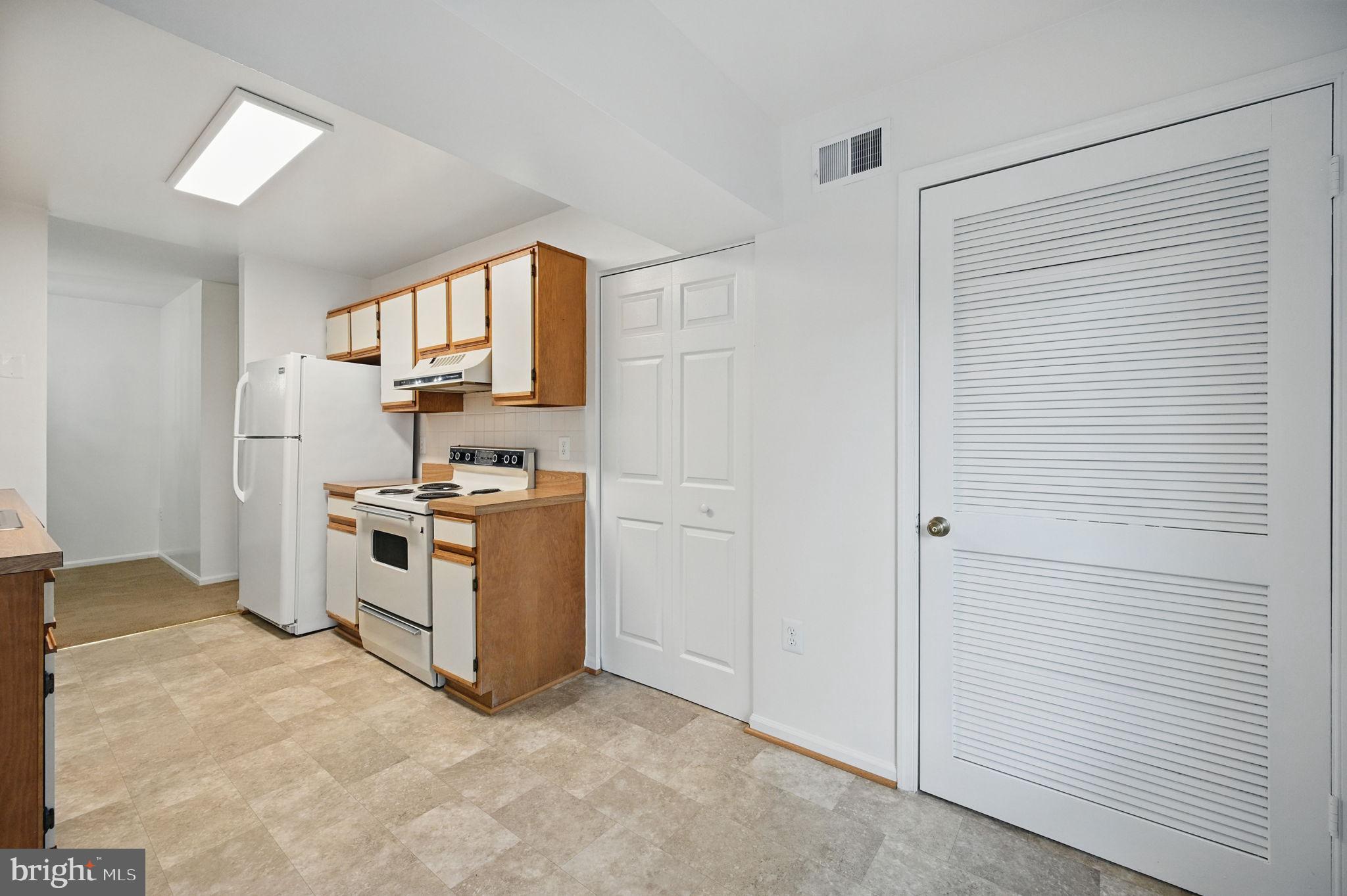 8376 BUTTRESS LANE 102