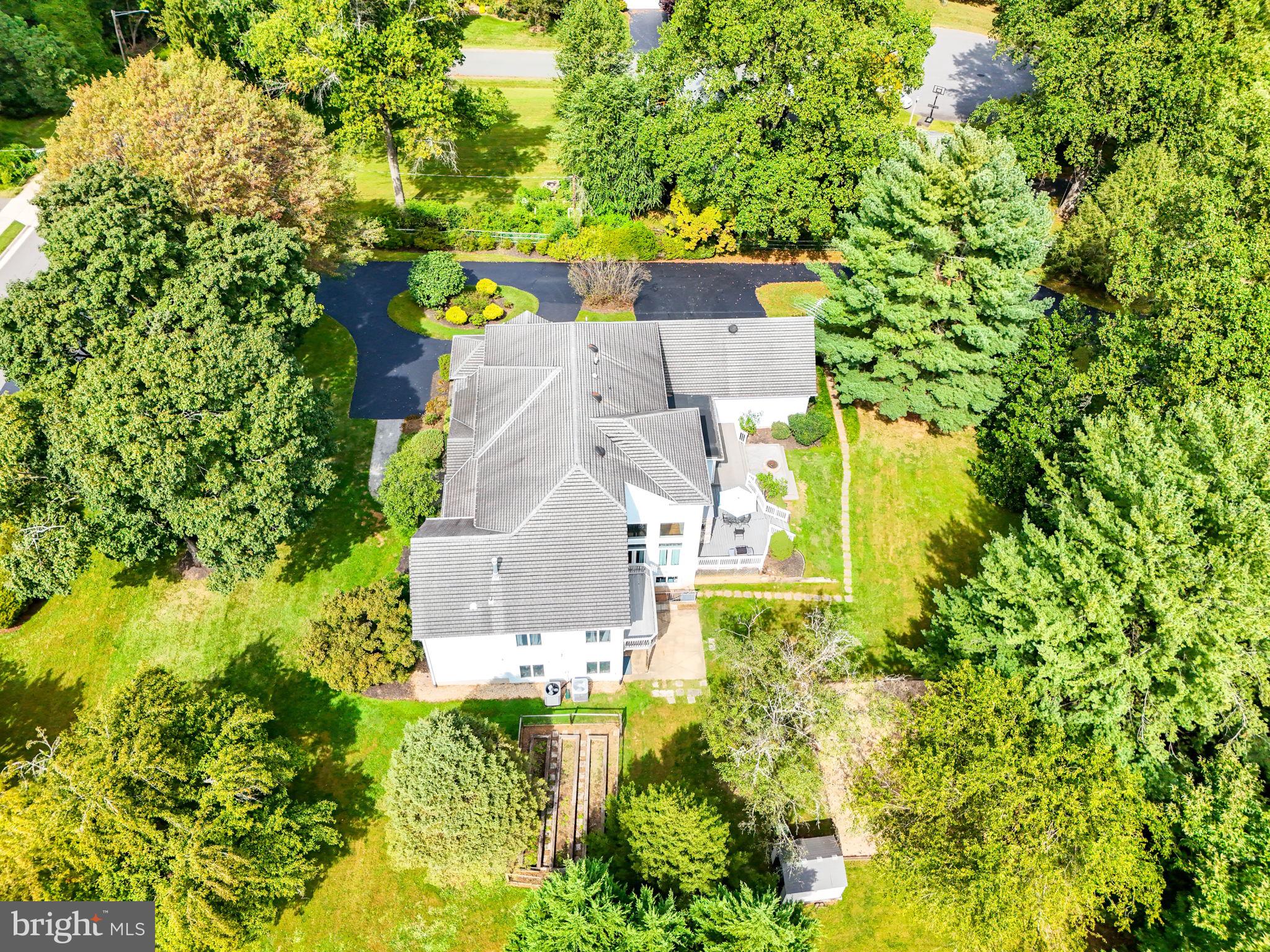 MANTUA - Residential