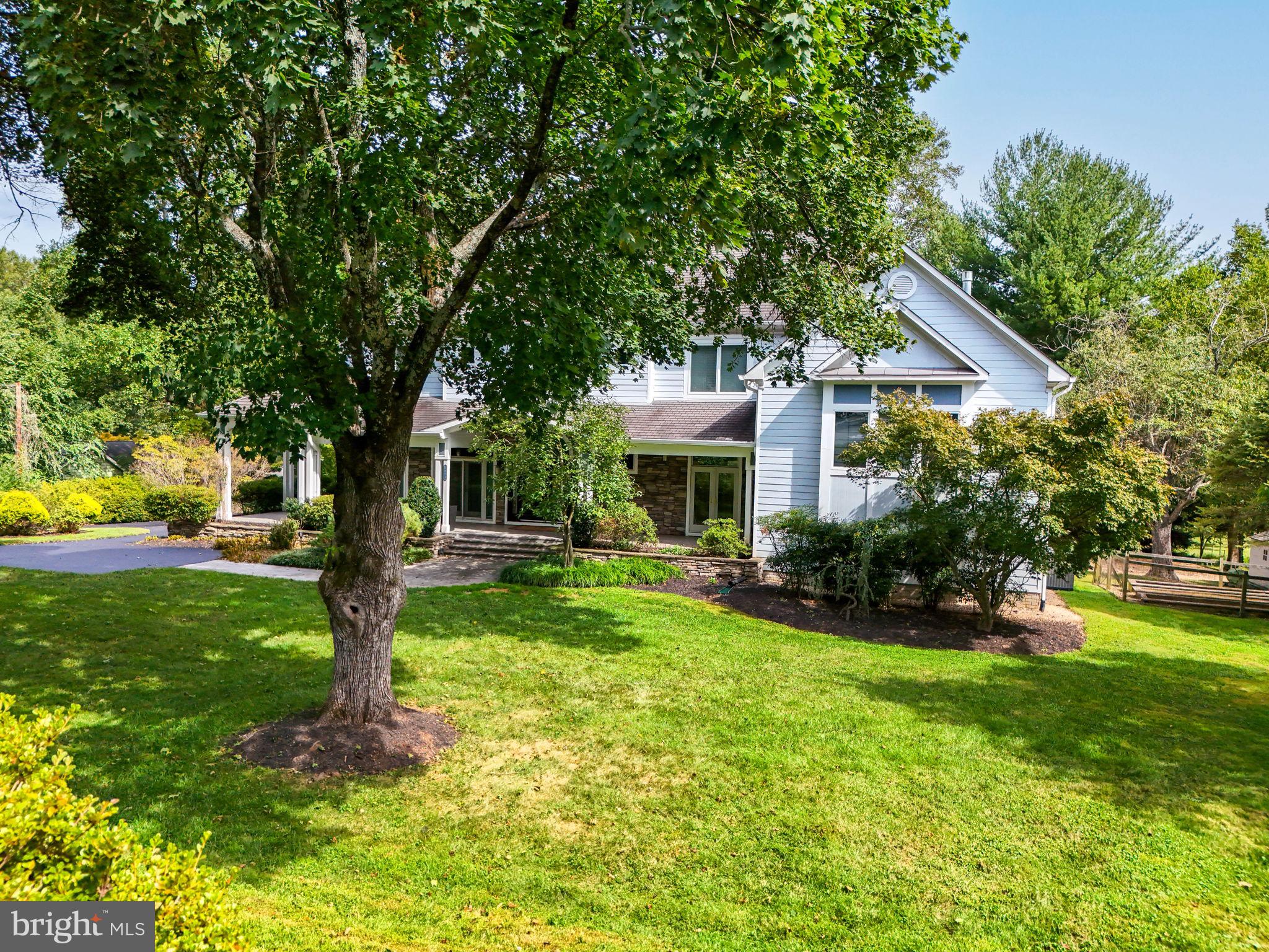 MANTUA - Residential