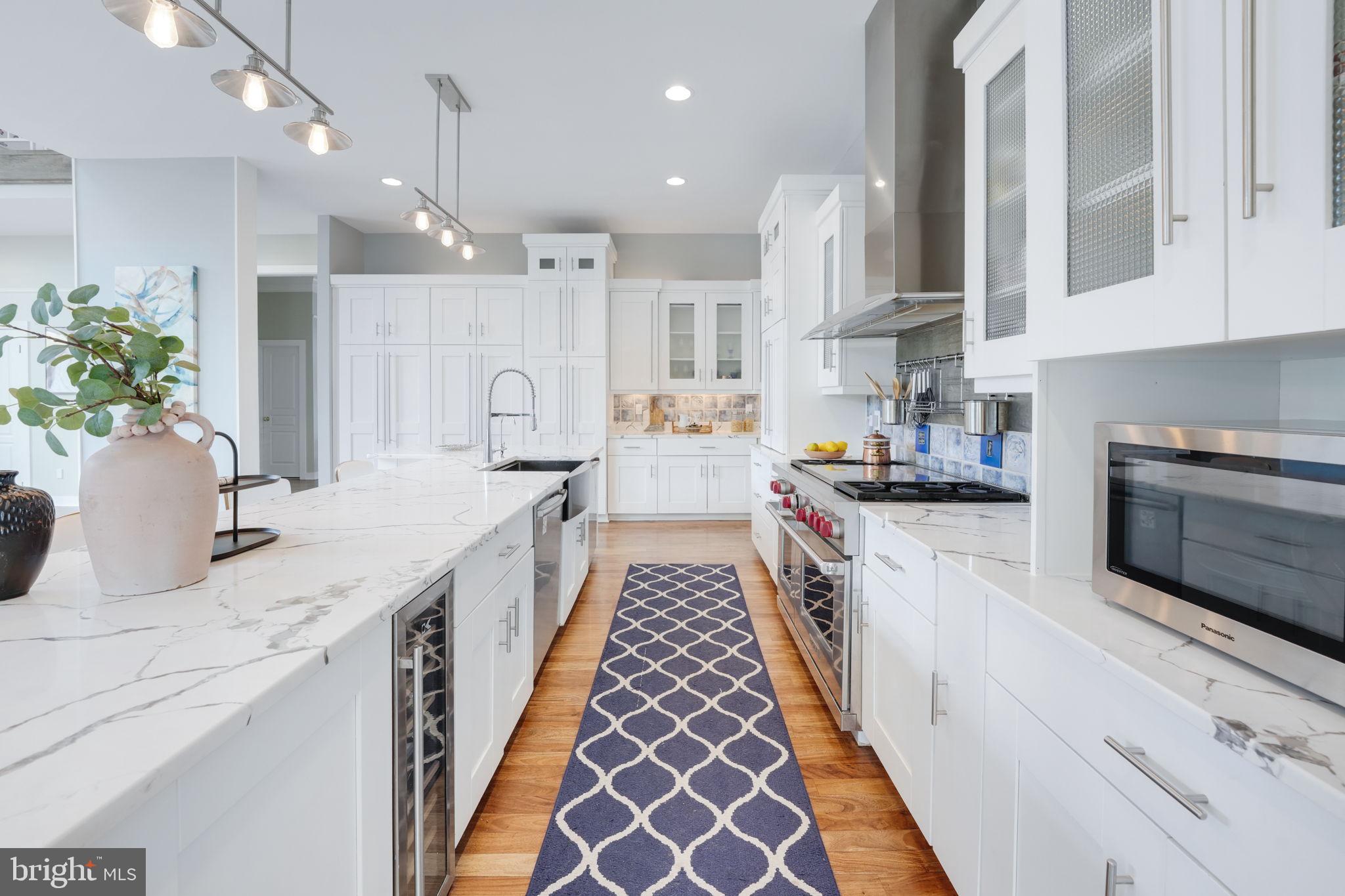 MANTUA - Residential