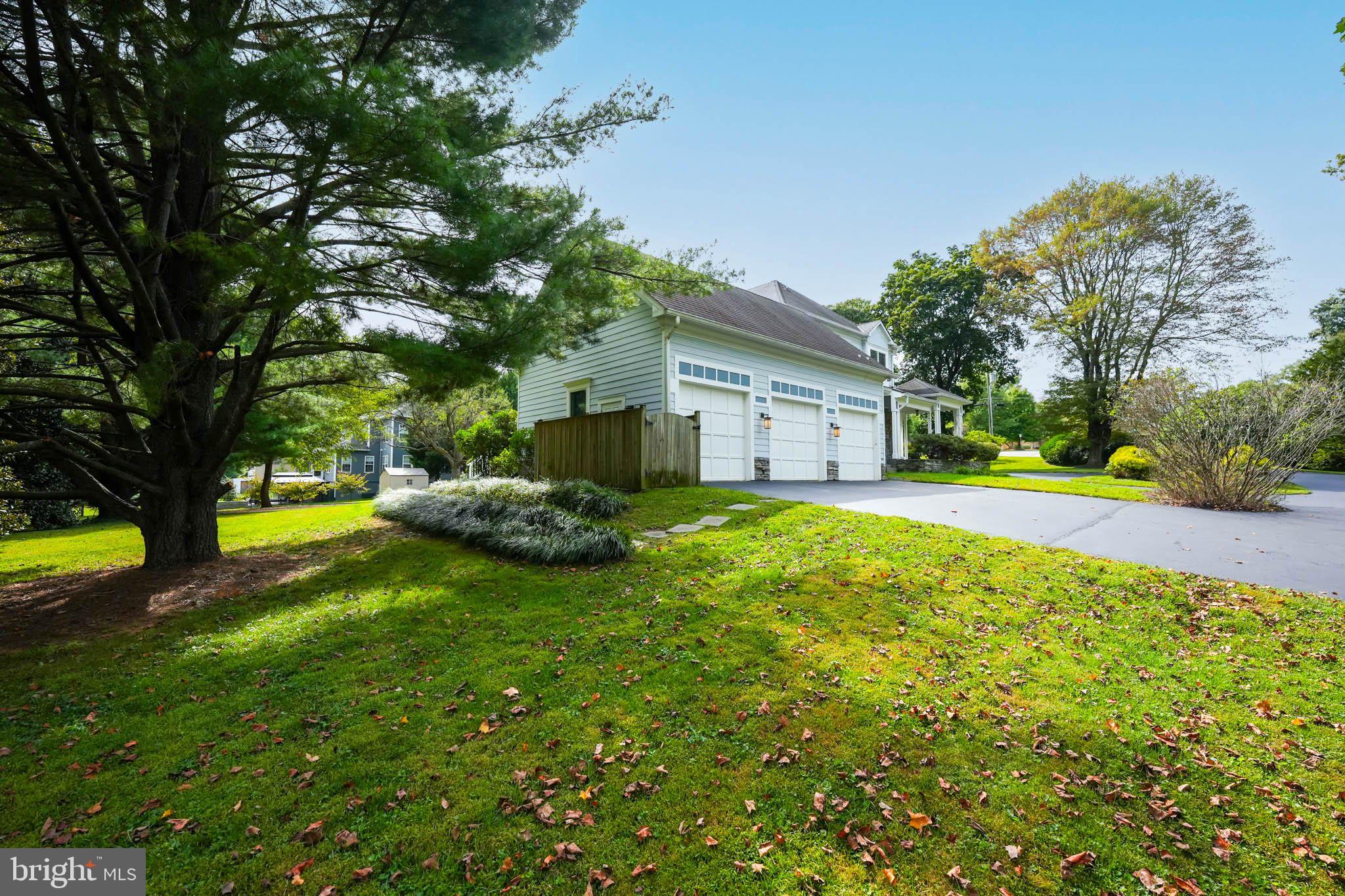 MANTUA - Residential