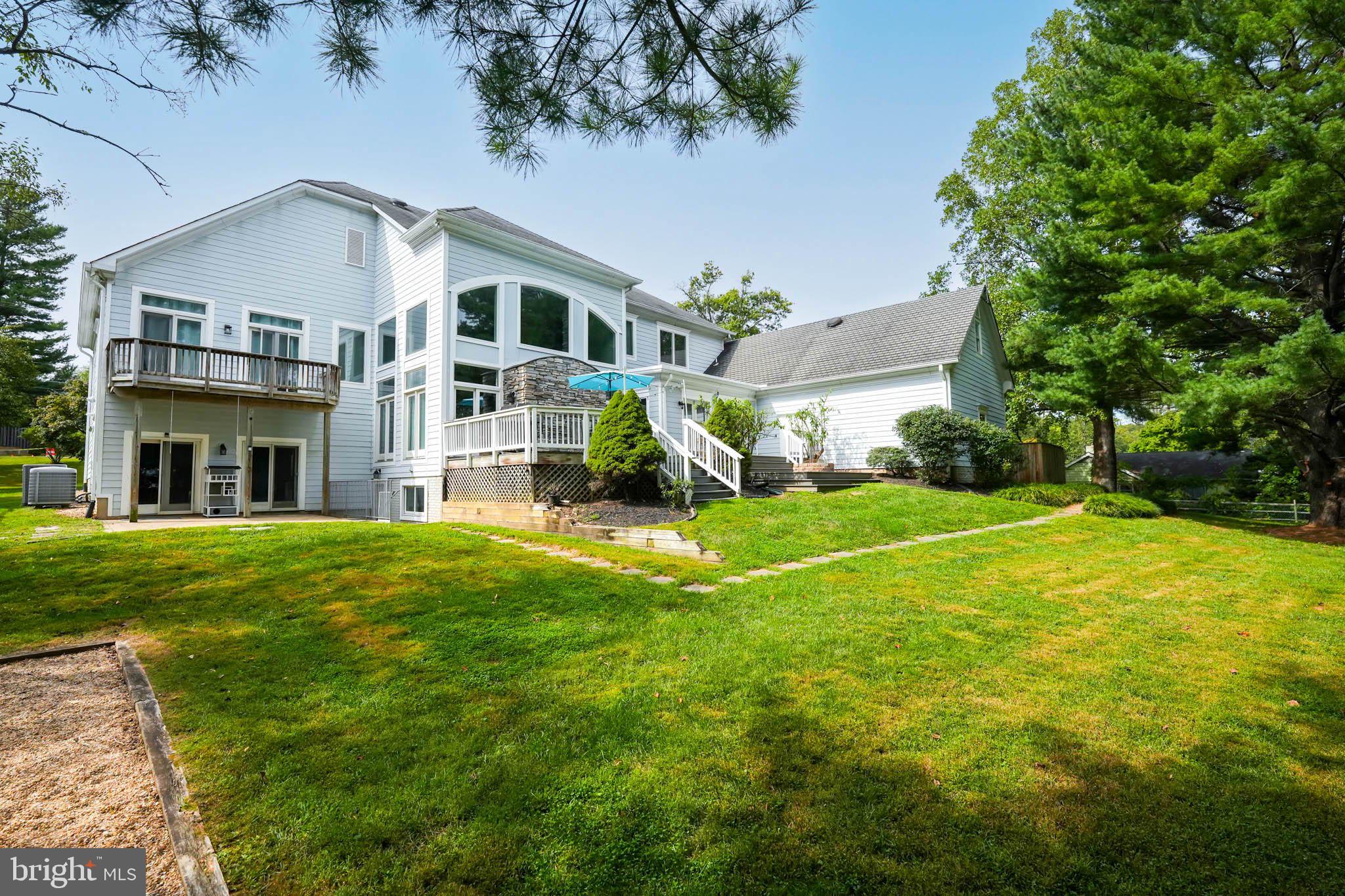 MANTUA - Residential