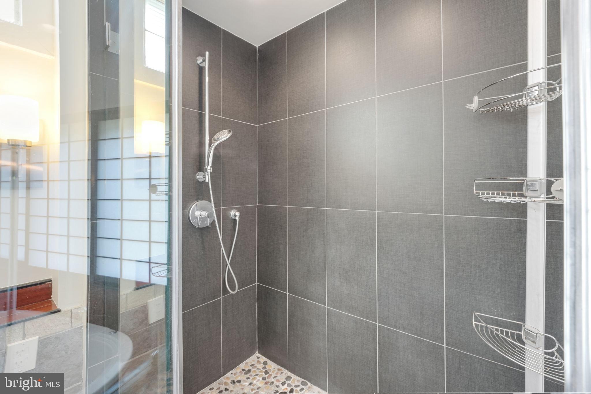 MANTUA - Residential