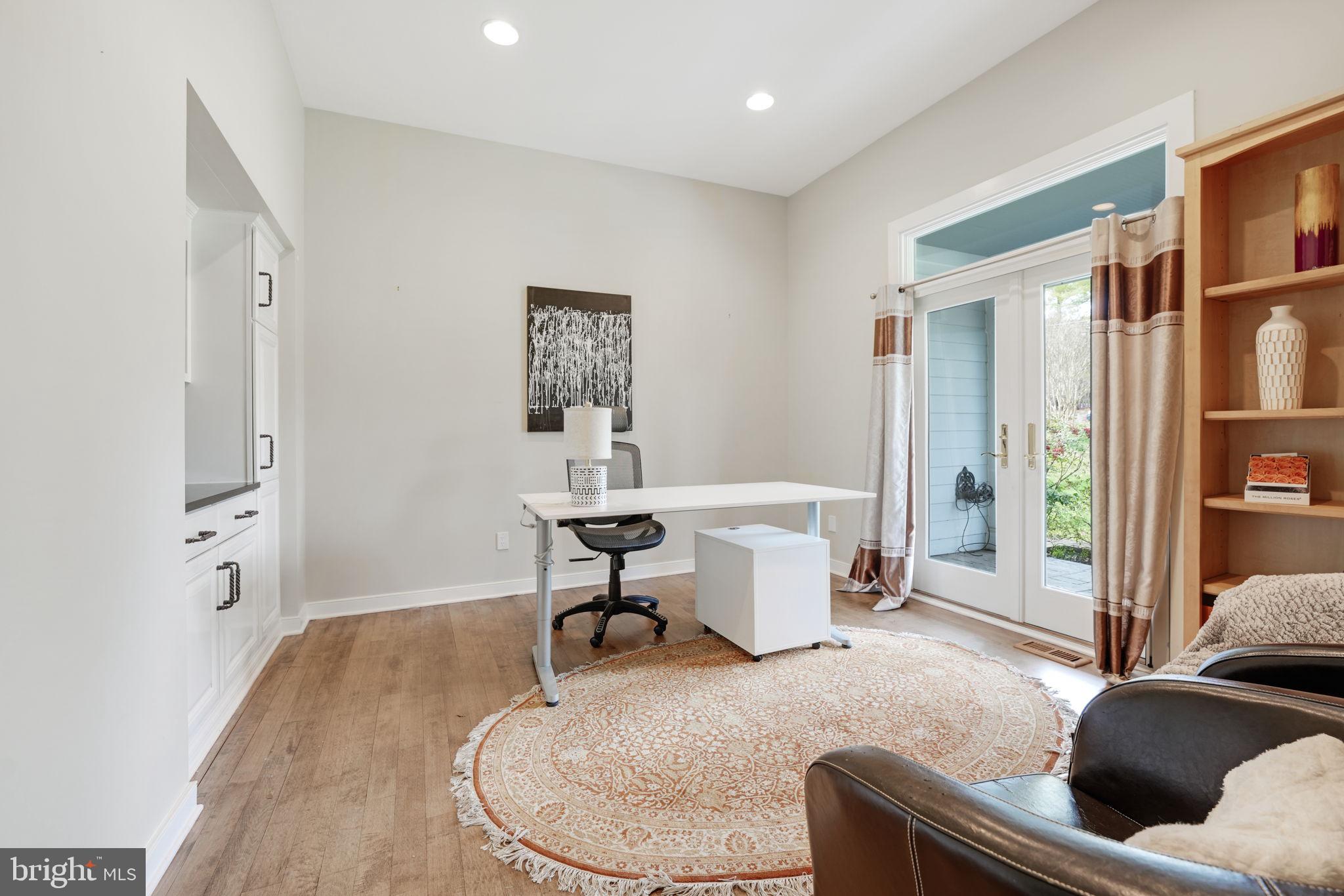 MANTUA - Residential