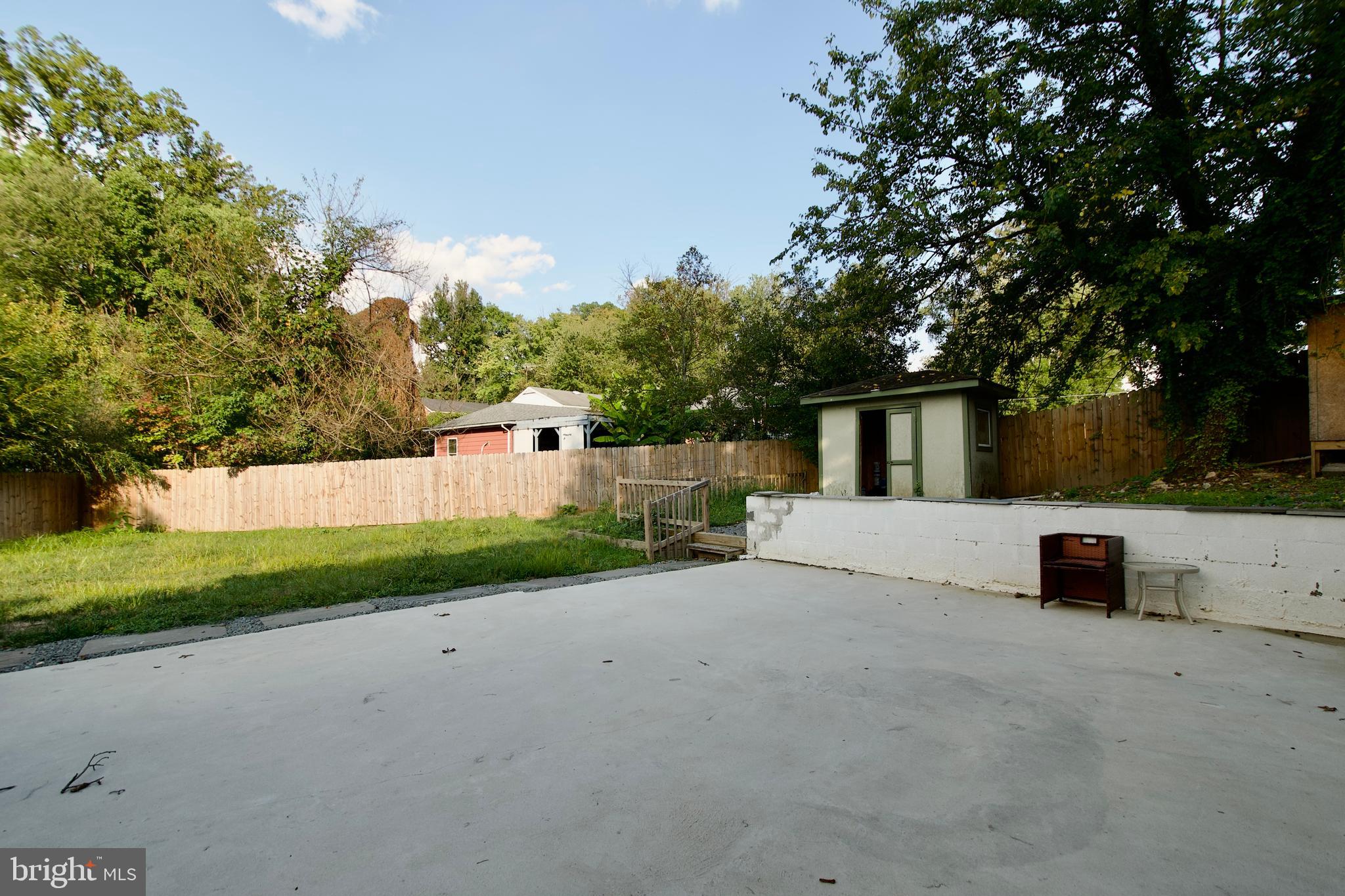 NORTH SPRINGFIELD - Residential