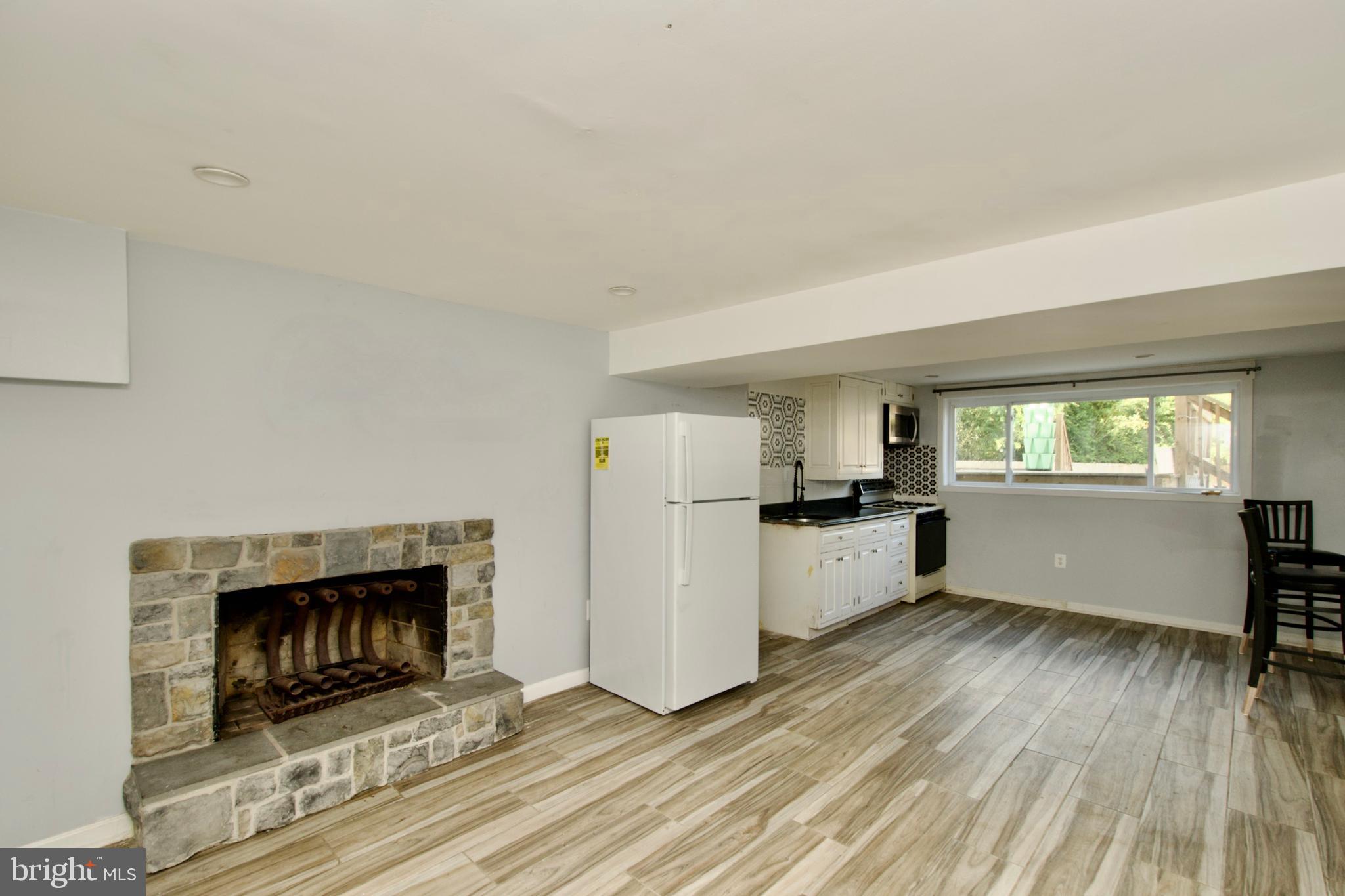 NORTH SPRINGFIELD - Residential