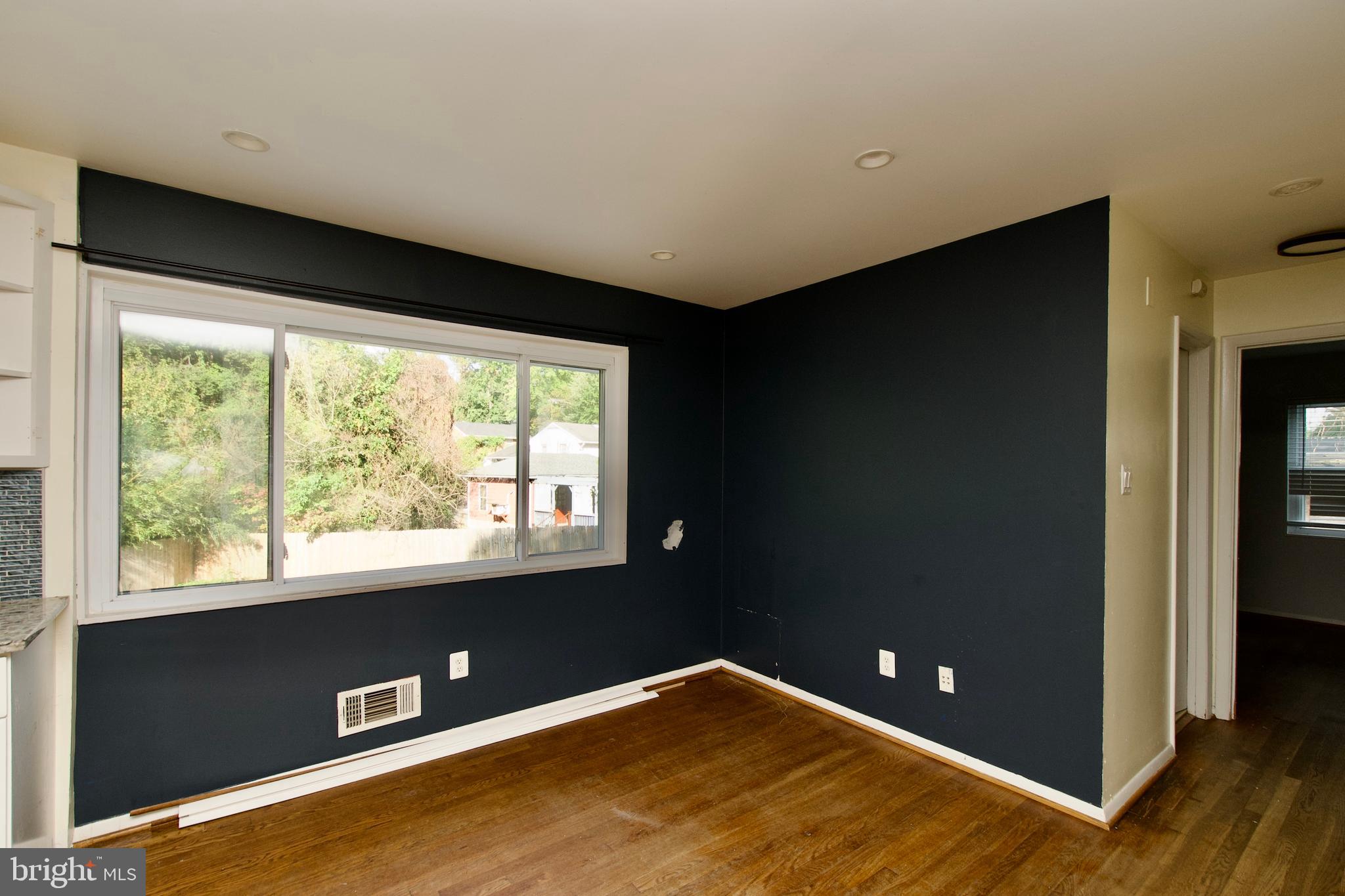 NORTH SPRINGFIELD - Residential