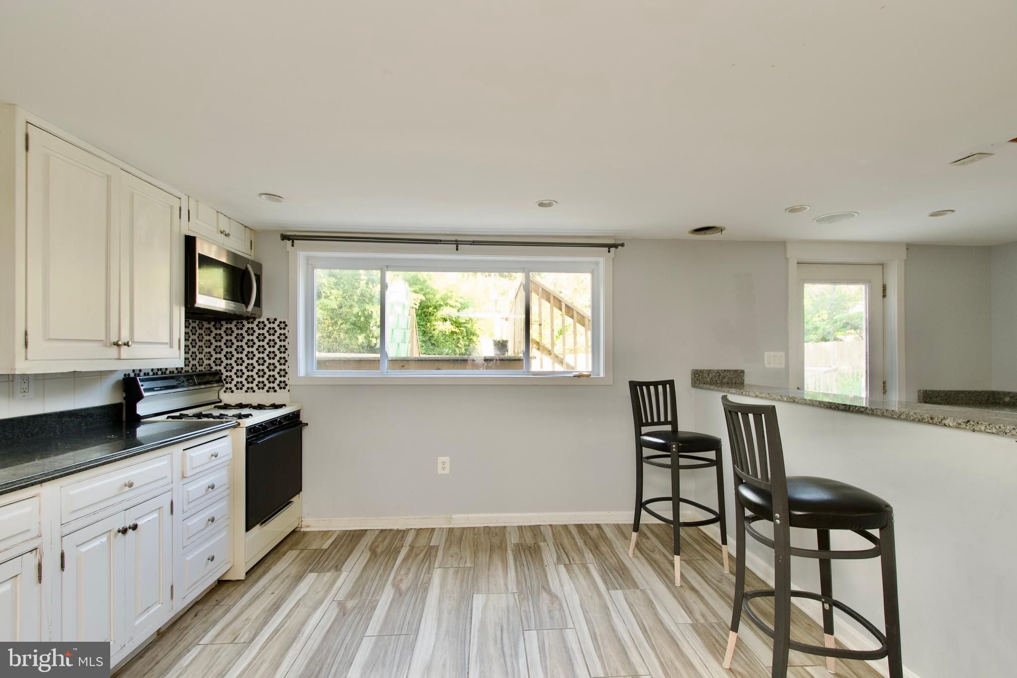 NORTH SPRINGFIELD - Residential