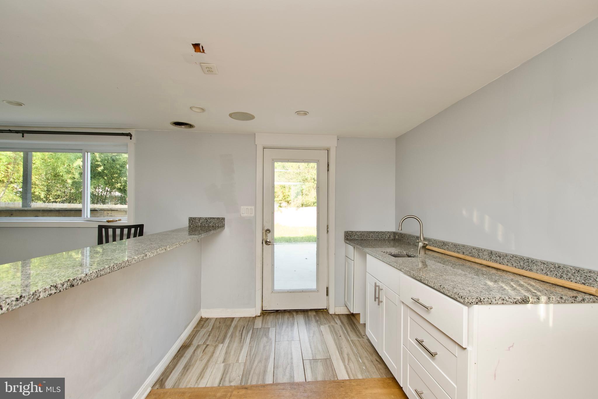 NORTH SPRINGFIELD - Residential