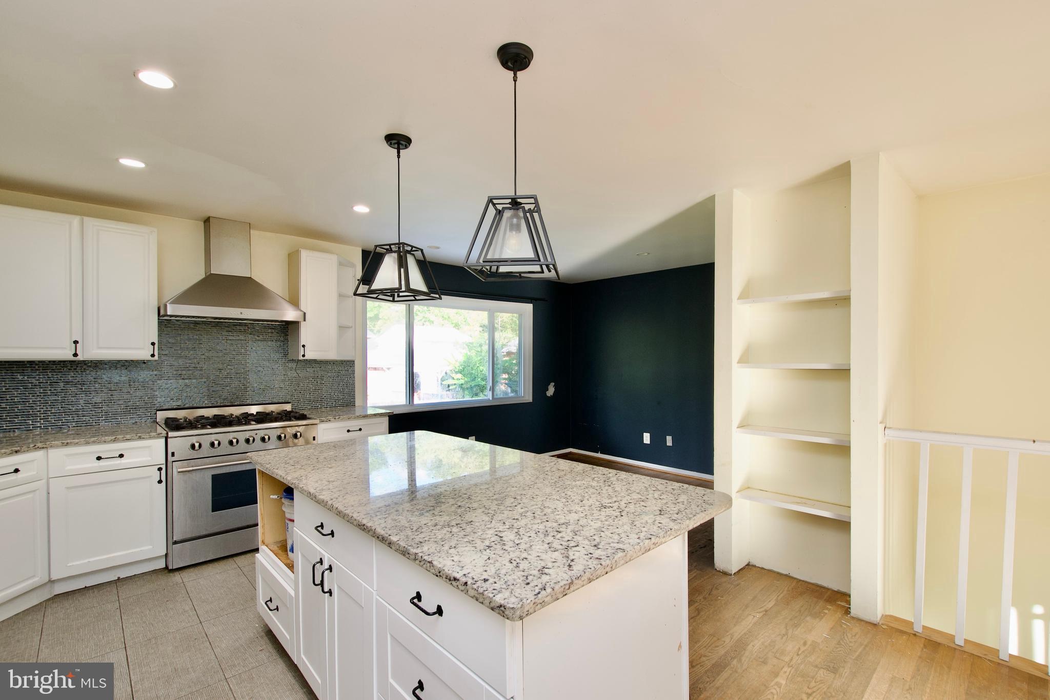 NORTH SPRINGFIELD - Residential