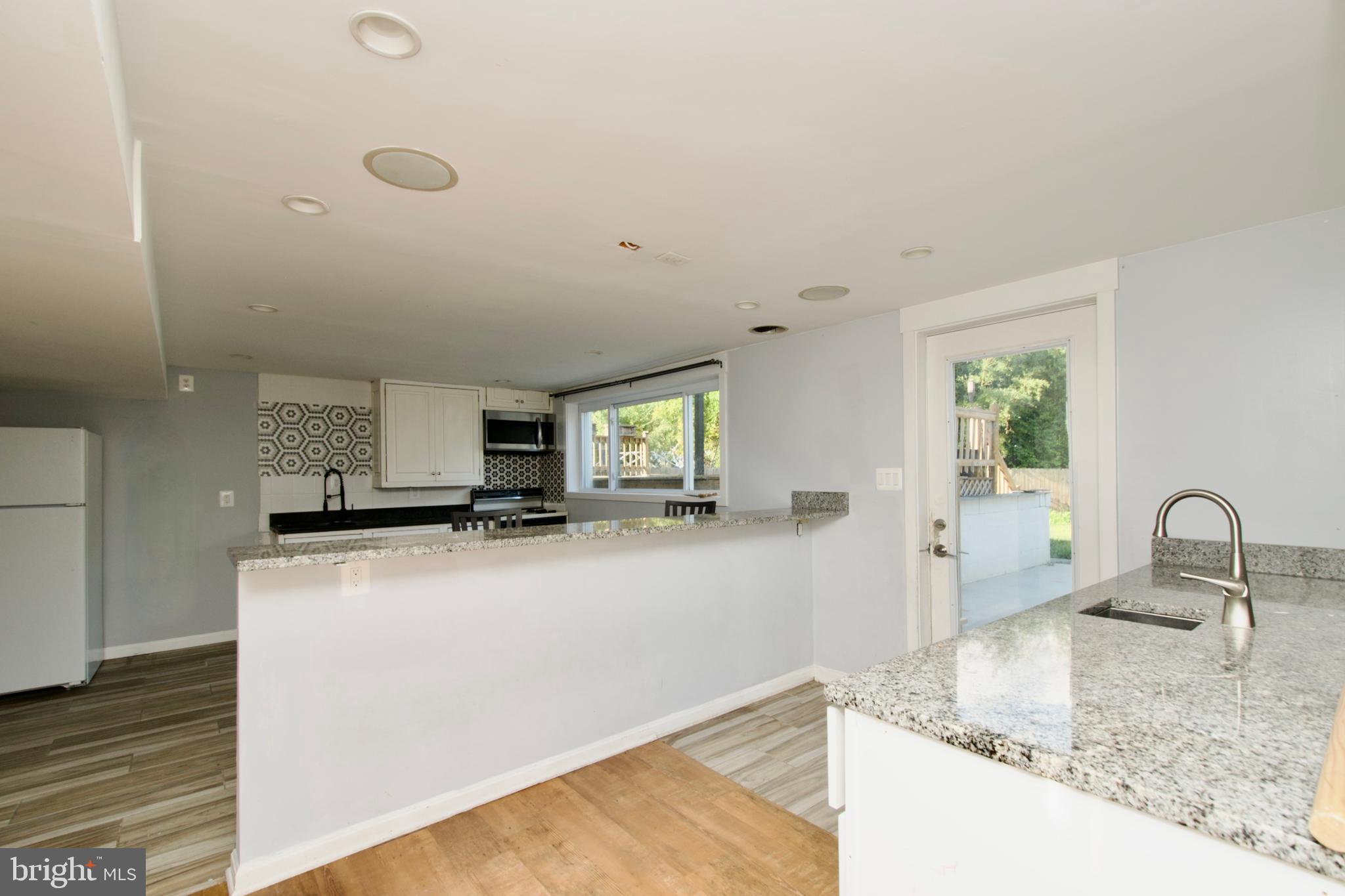 NORTH SPRINGFIELD - Residential