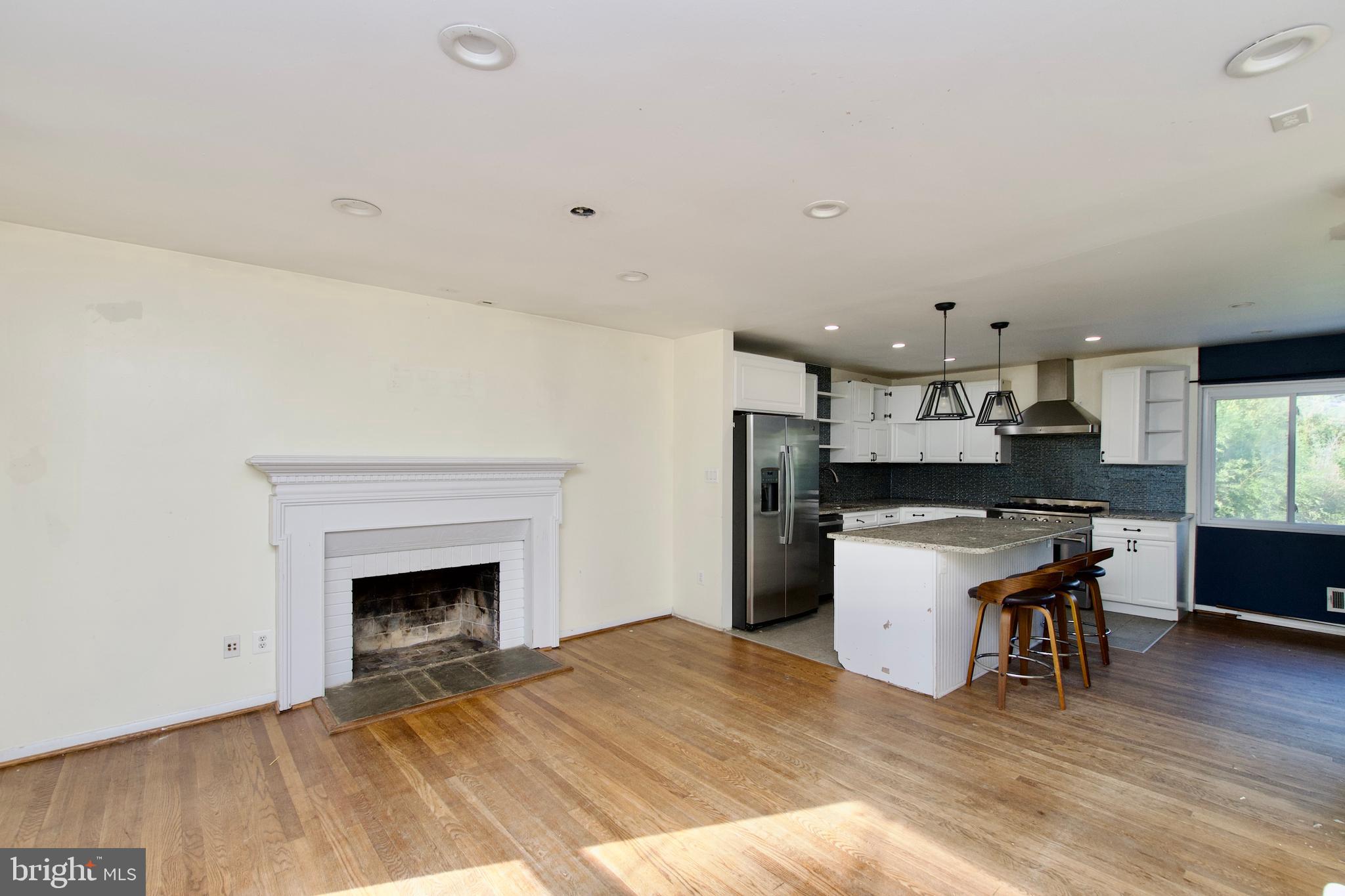 NORTH SPRINGFIELD - Residential