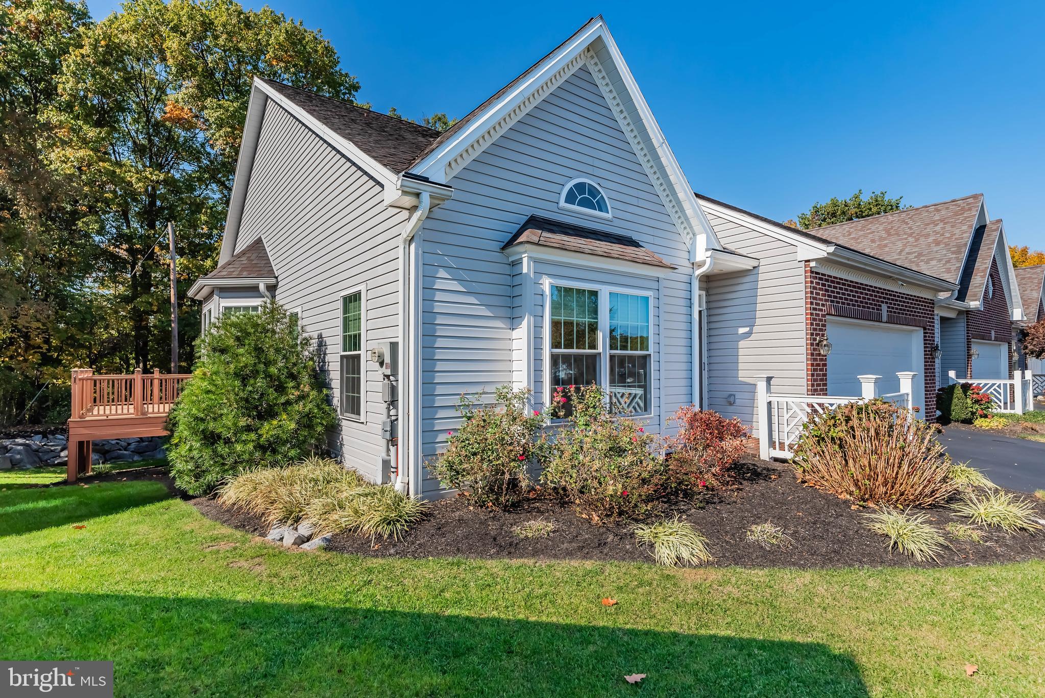 TOWNES OF FLORIBUNDA - Residential