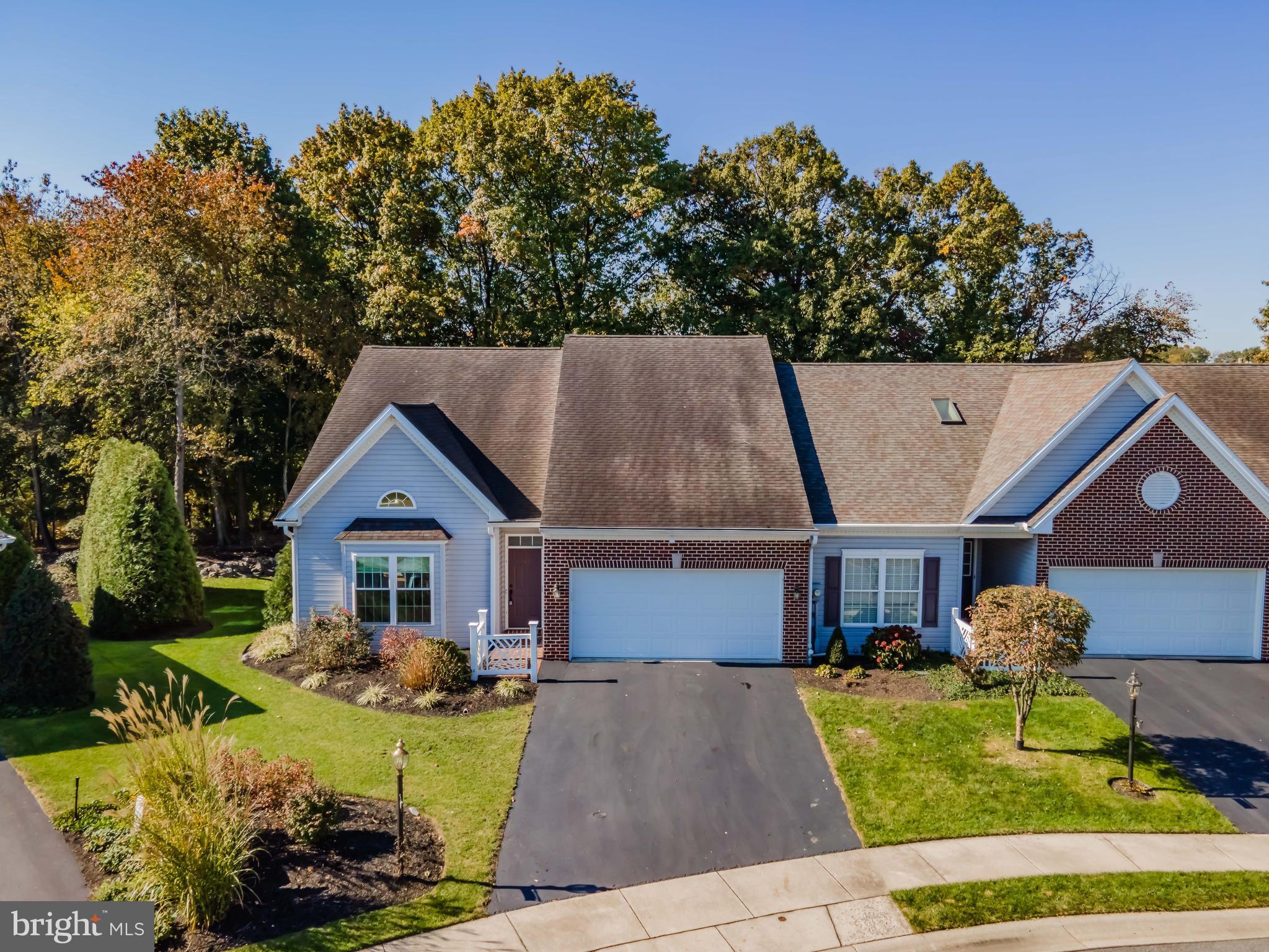 TOWNES OF FLORIBUNDA - Residential