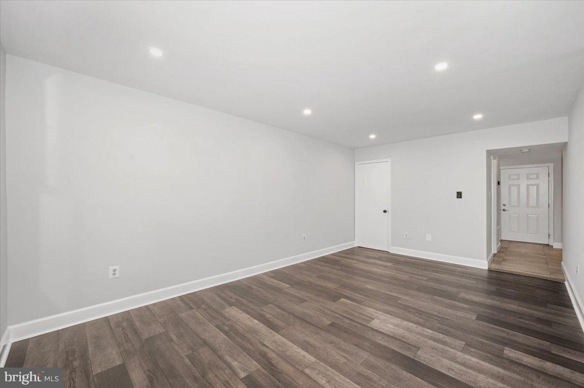 DIAMOND FARMS - Residential