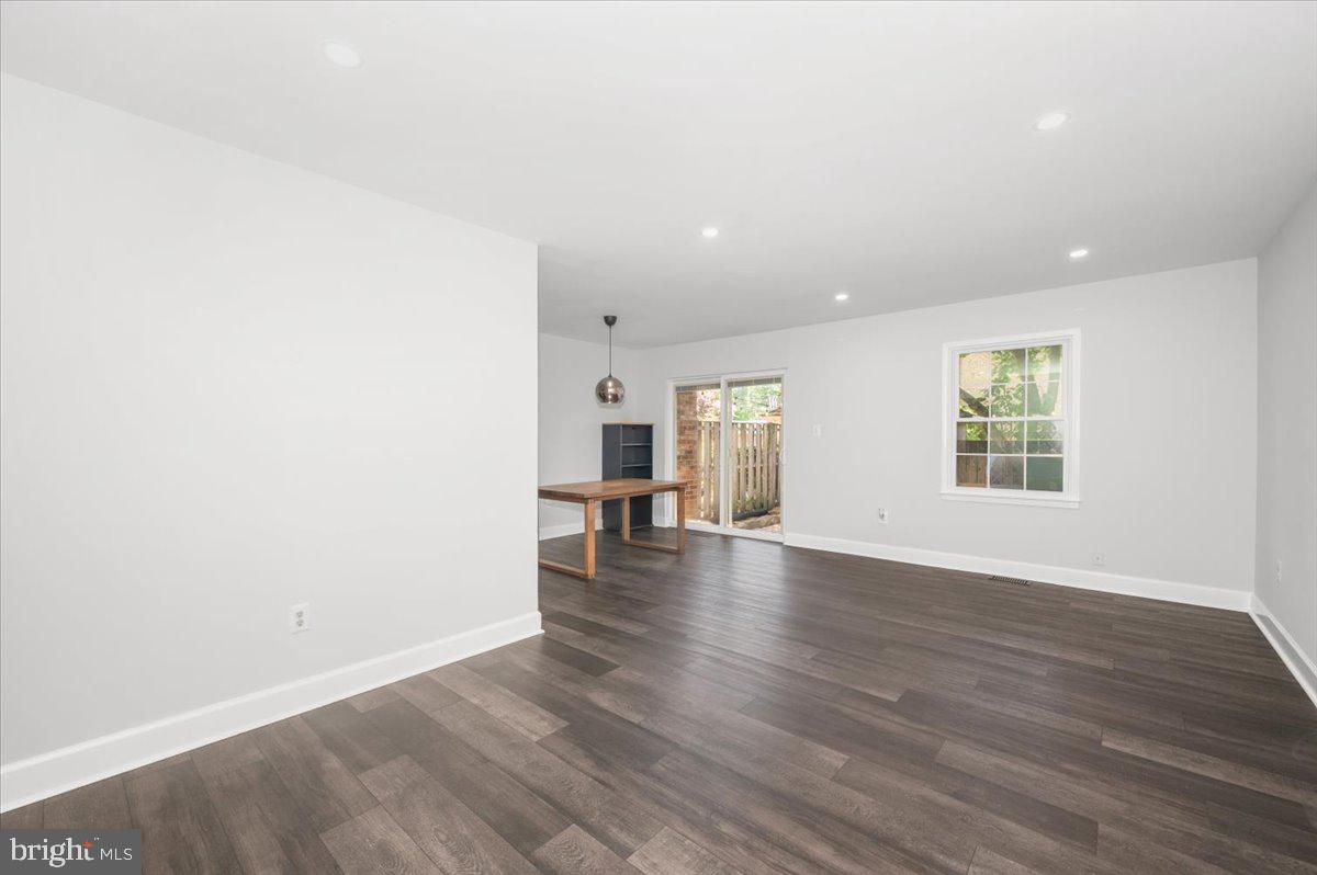 DIAMOND FARMS - Residential