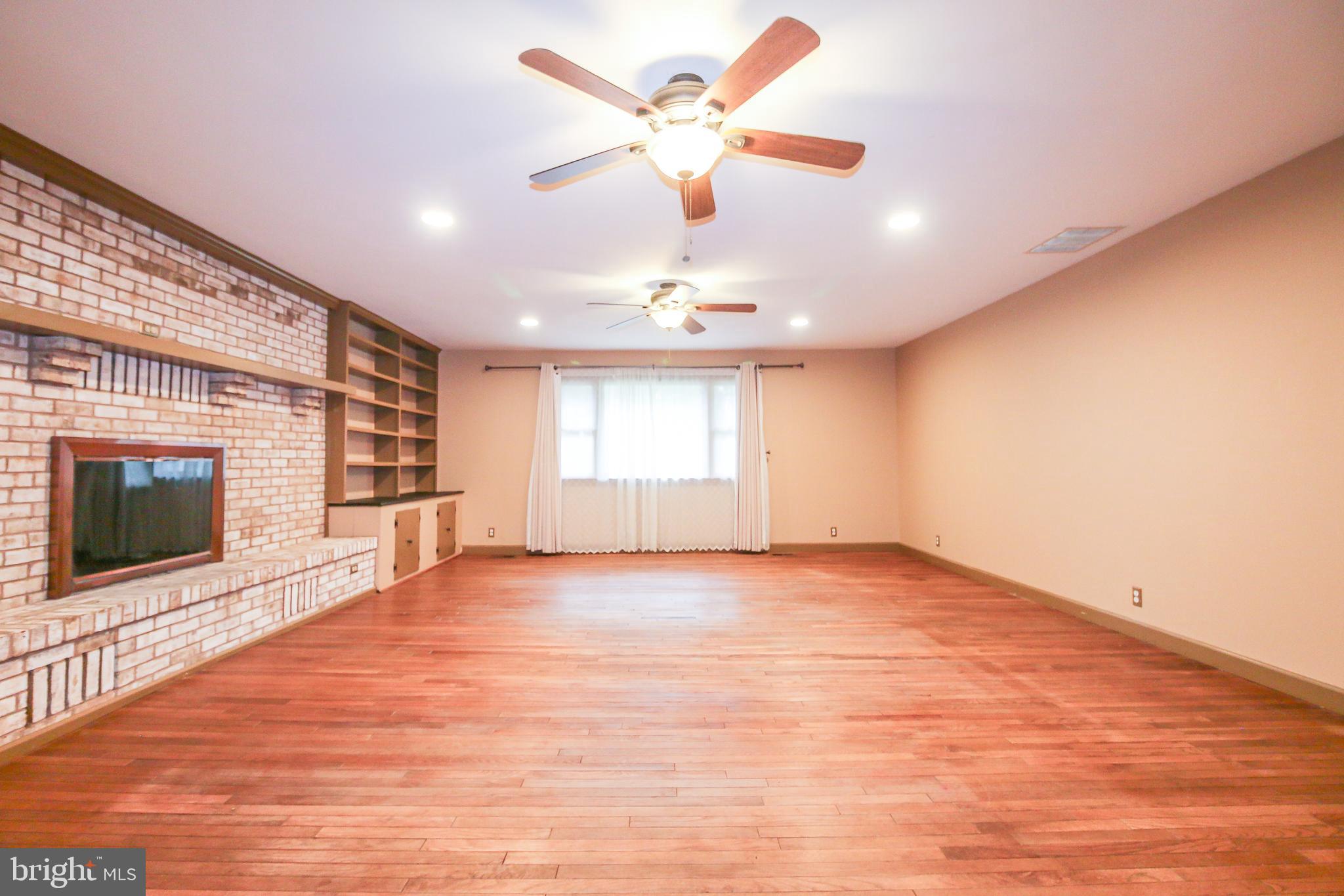 SUNRISE BEACH - Residential