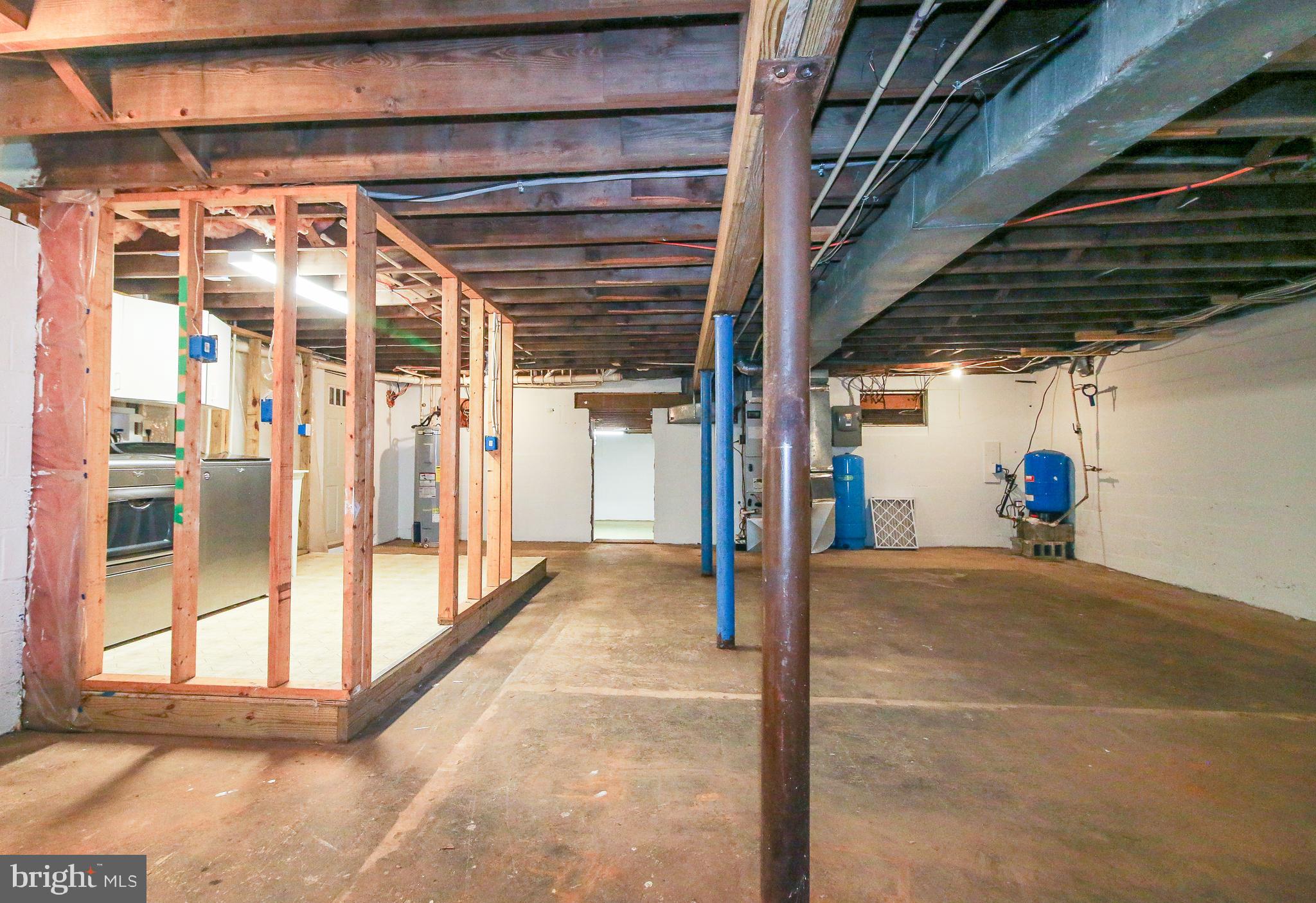 SUNRISE BEACH - Residential