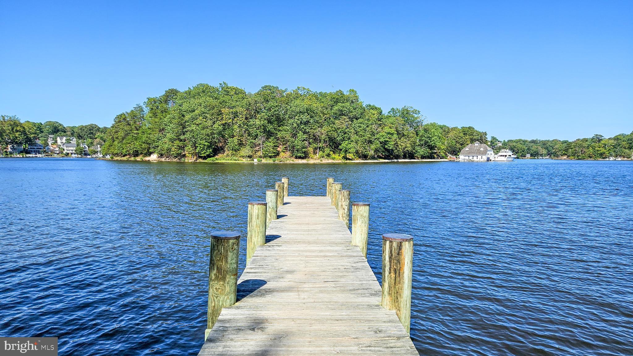 SUNRISE BEACH - Residential