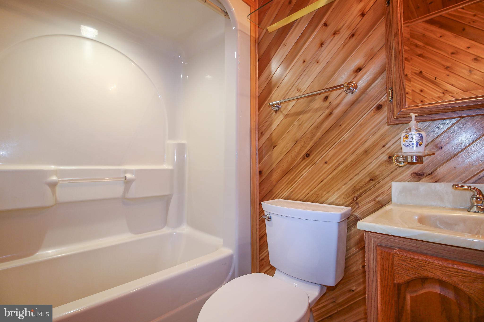 SUNRISE BEACH - Residential