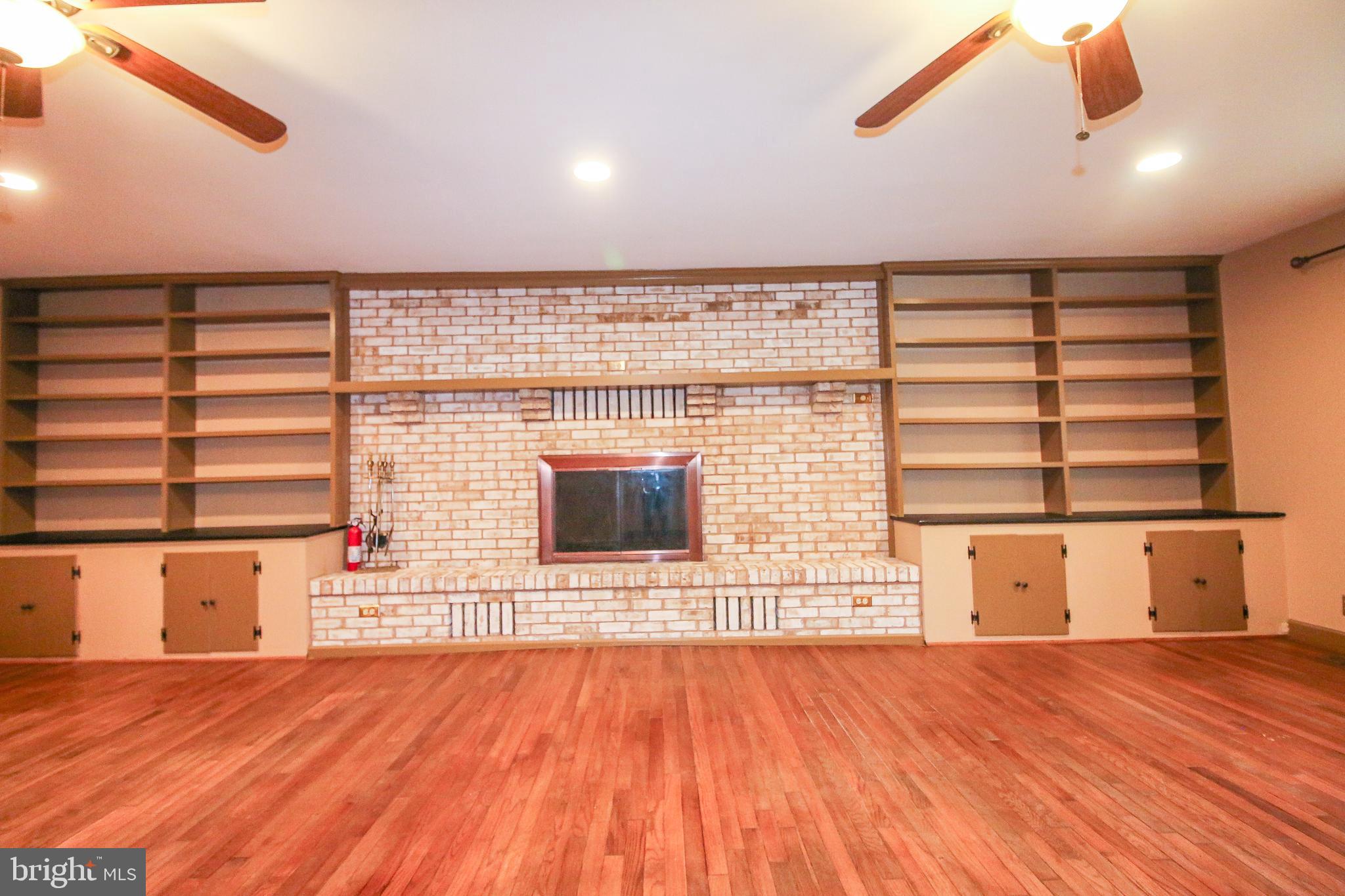 SUNRISE BEACH - Residential