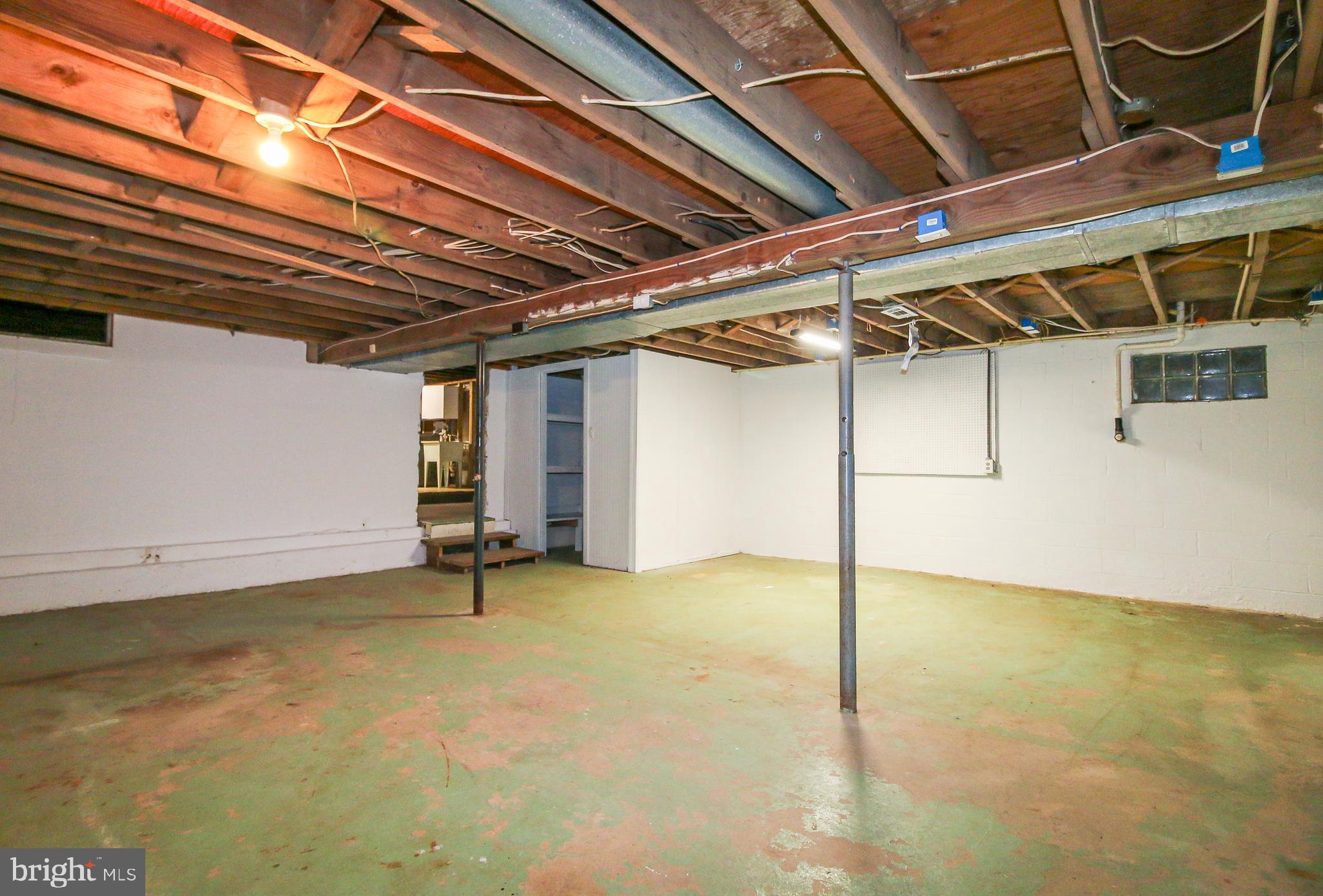 SUNRISE BEACH - Residential