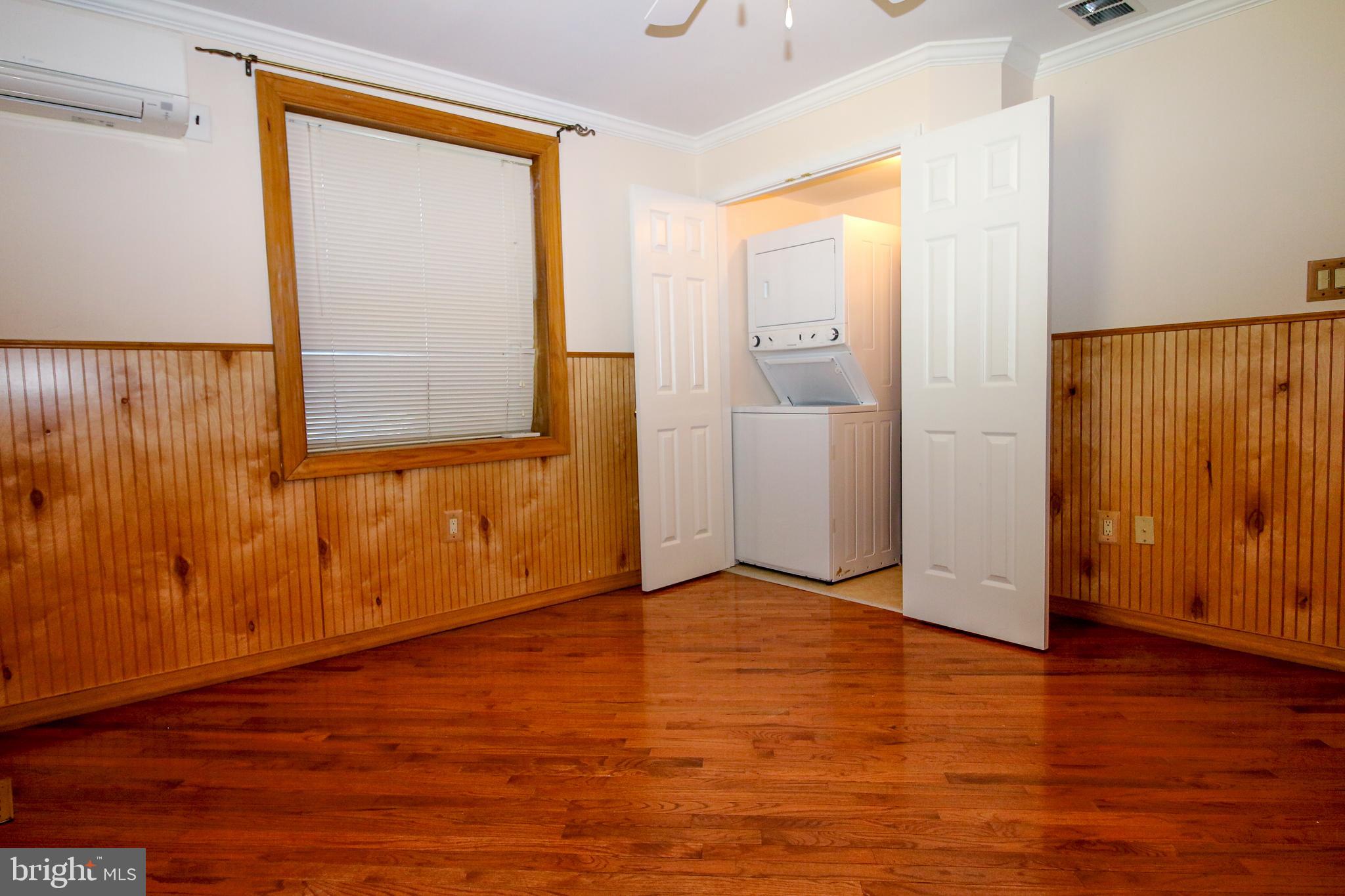 SUNRISE BEACH - Residential