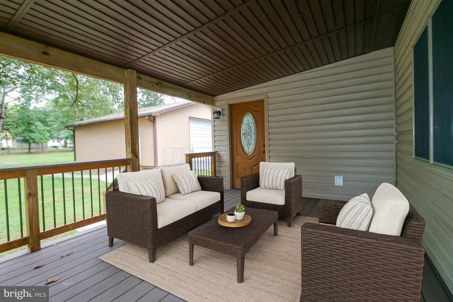 SUNRISE BEACH - Residential