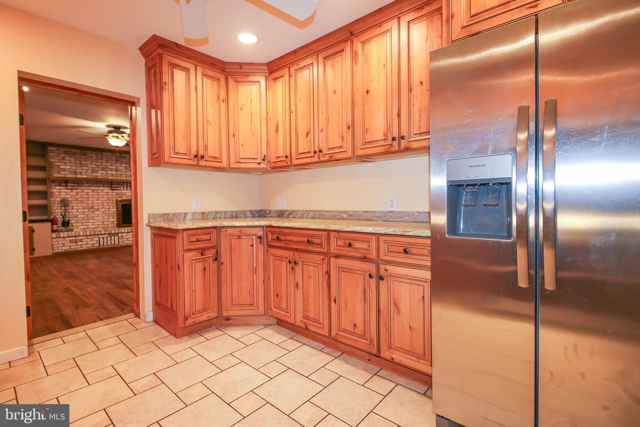 SUNRISE BEACH - Residential