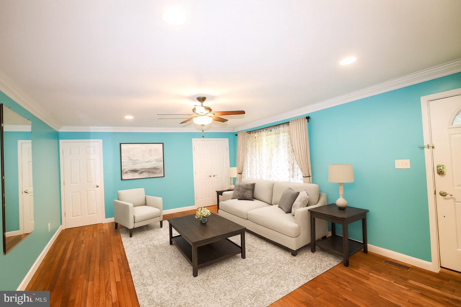 SUNRISE BEACH - Residential