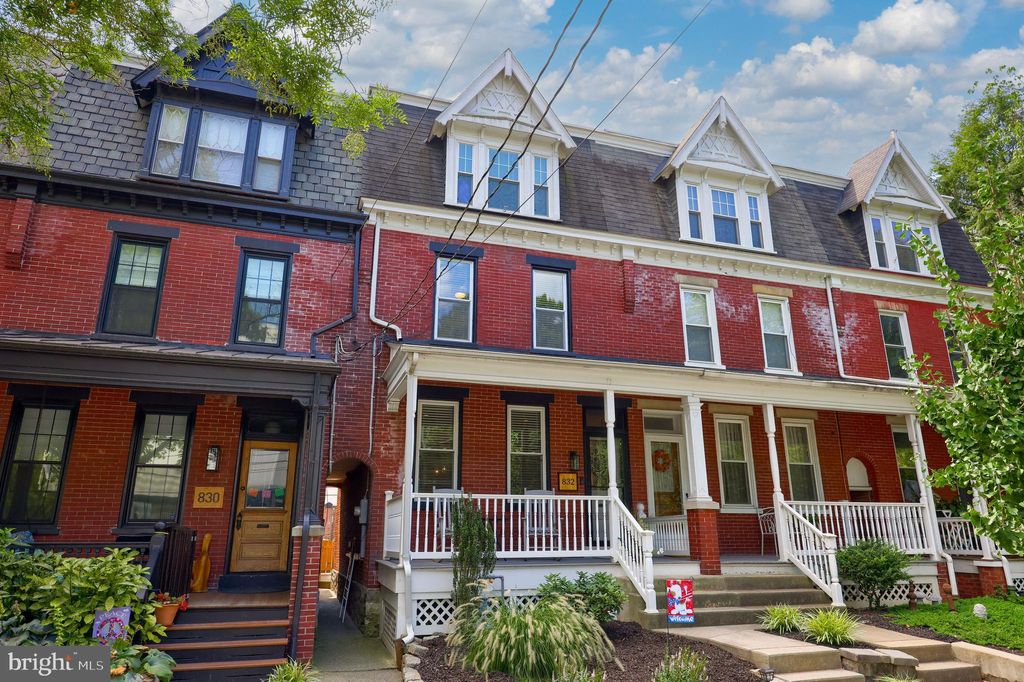 Photo of 832 BUCHANAN AVE, LANCASTER, PA 17603 (MLS # PALA2040274)