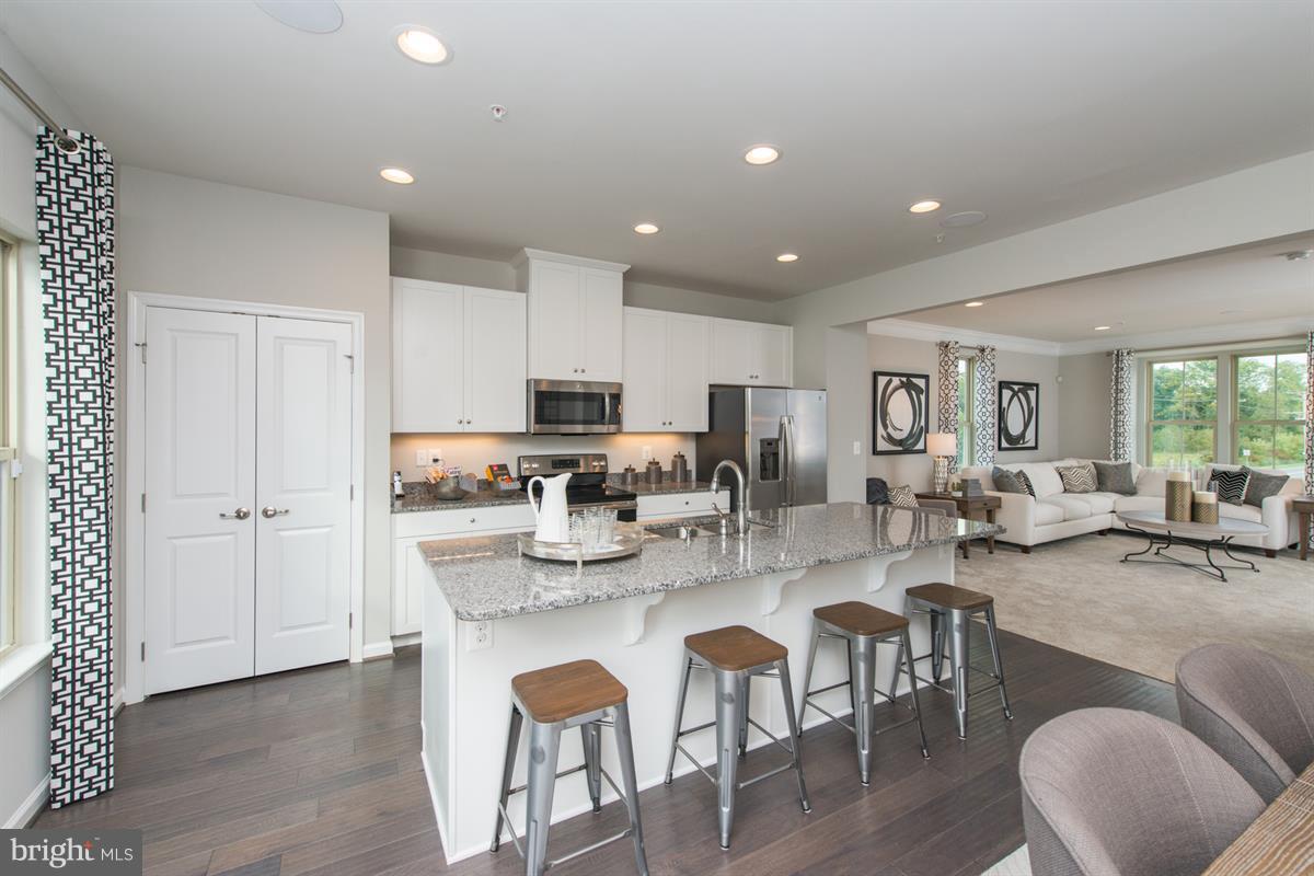 VILLAGE OF BYNUM RUN - Residential