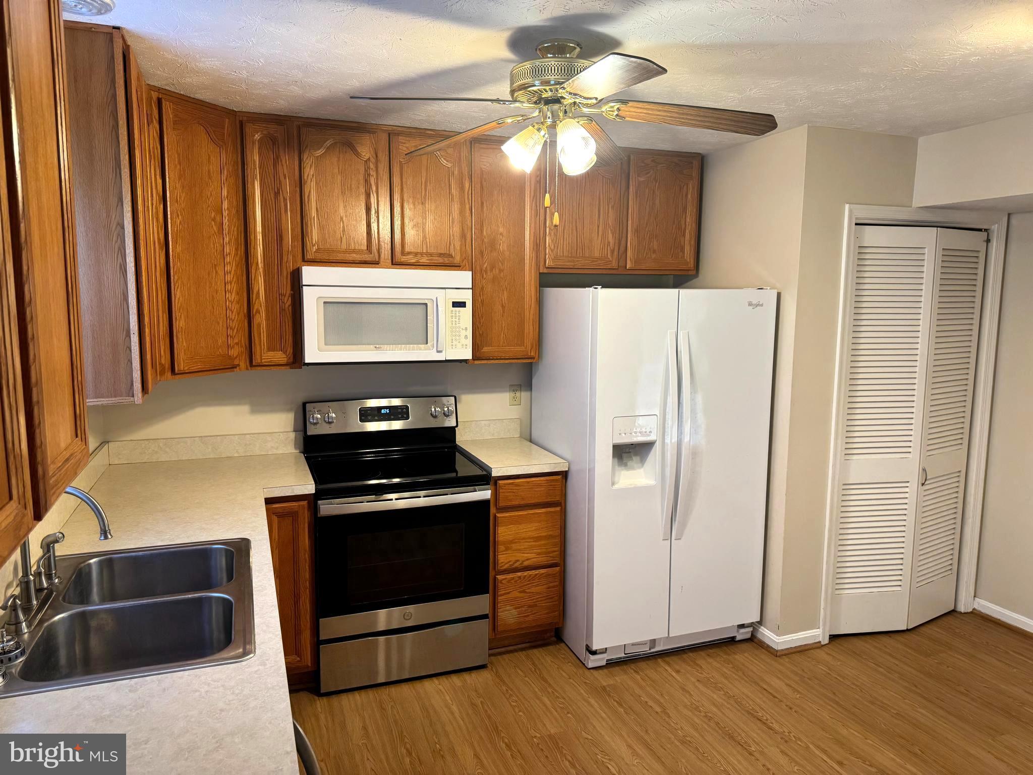 307 WILLOWBROOK COURT