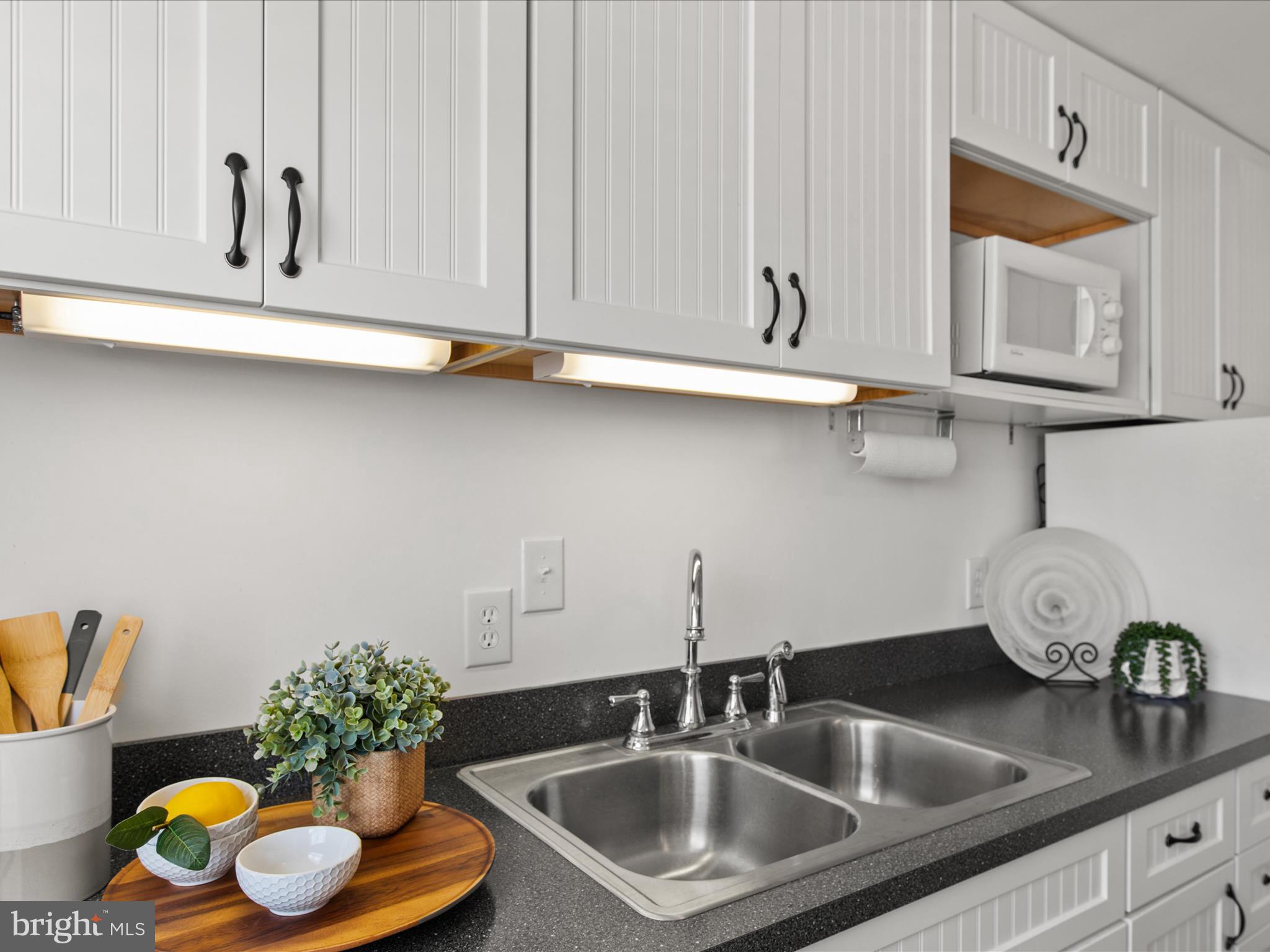 1209 SAINT LOUIS AVENUE 24