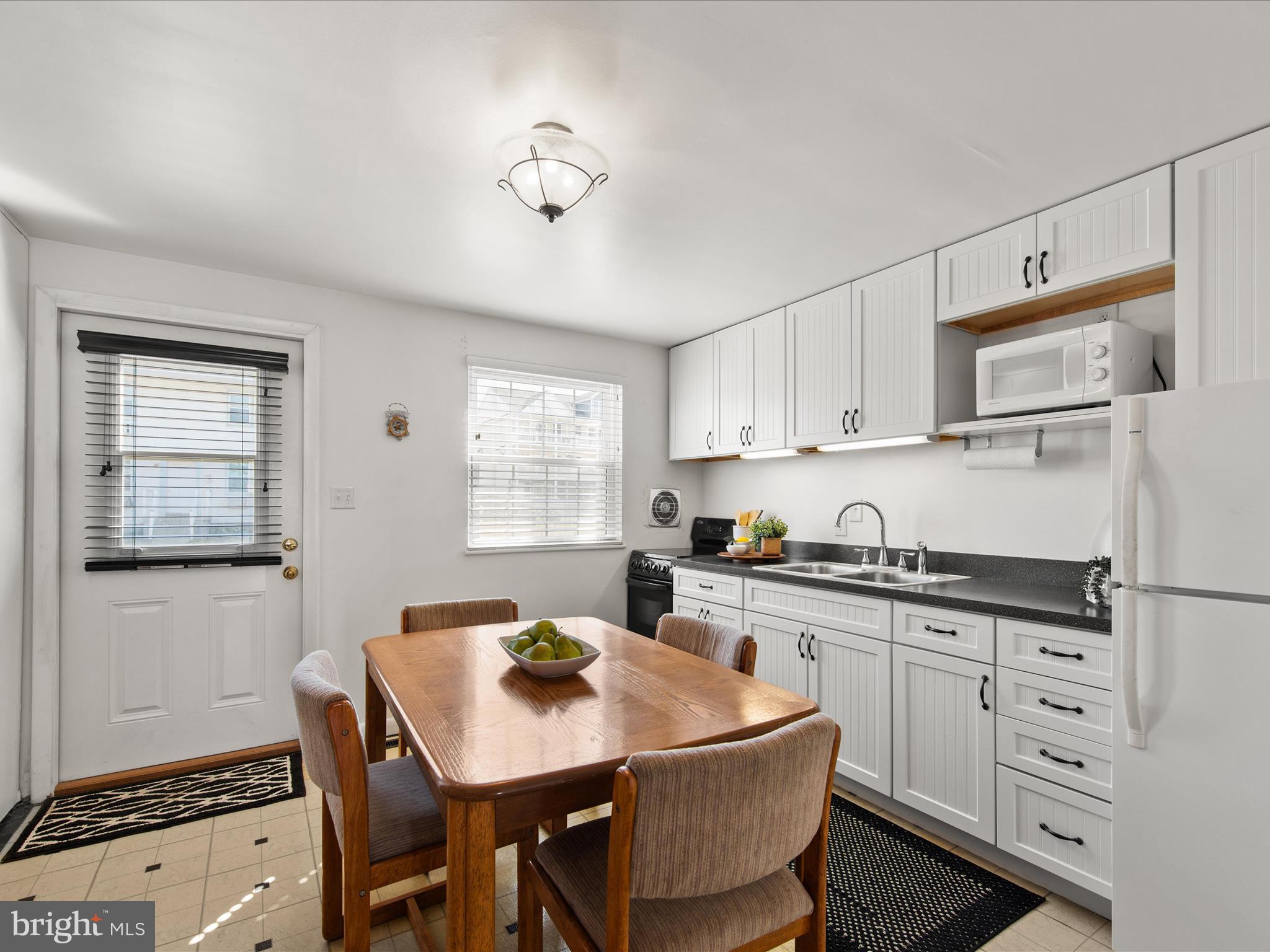 1209 SAINT LOUIS AVENUE 24